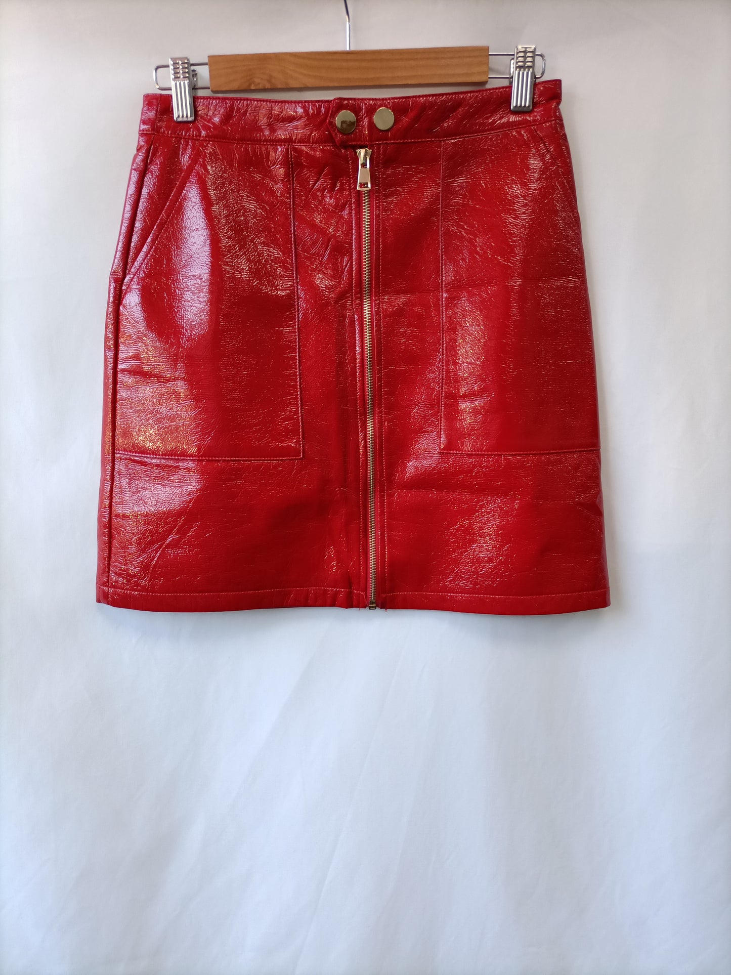 LOAVIES. Falda roja vinilo T.m