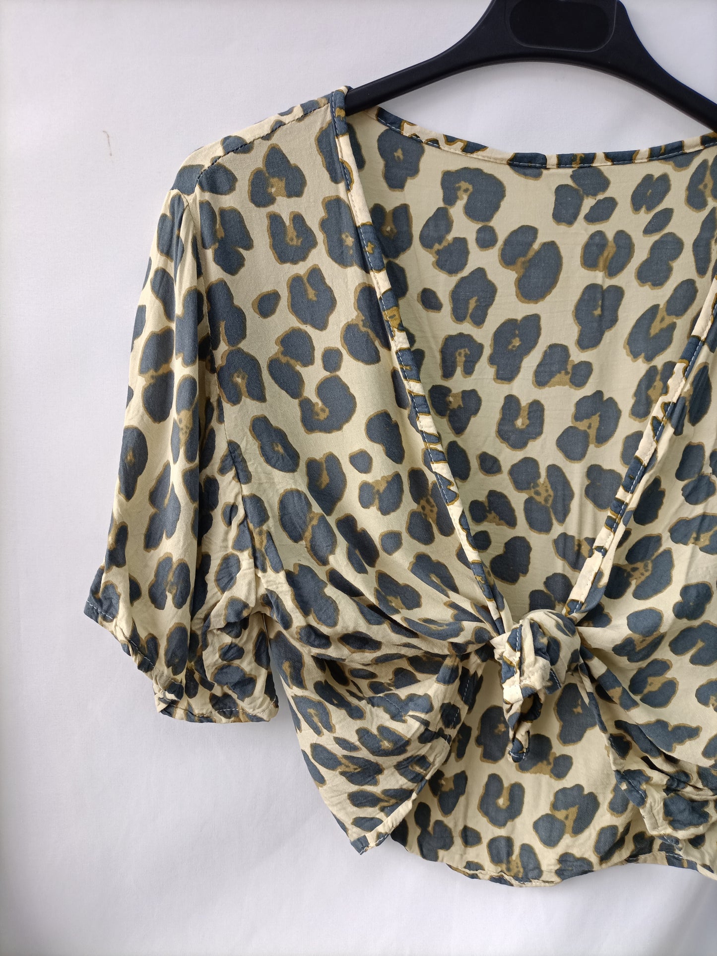 OTRAS. Total look animal print Tu(l)