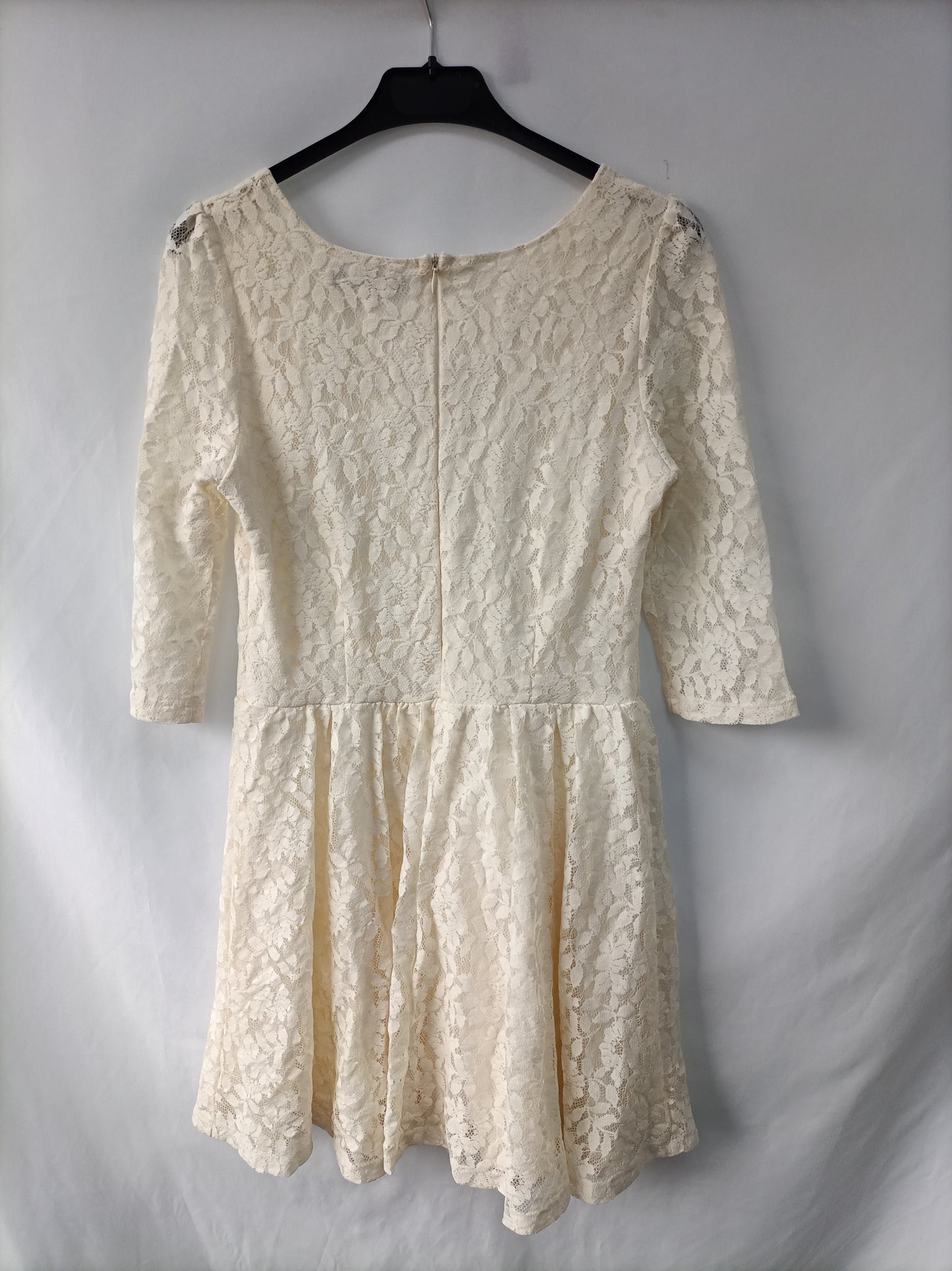 GREEN COAST. Lace dress Tm