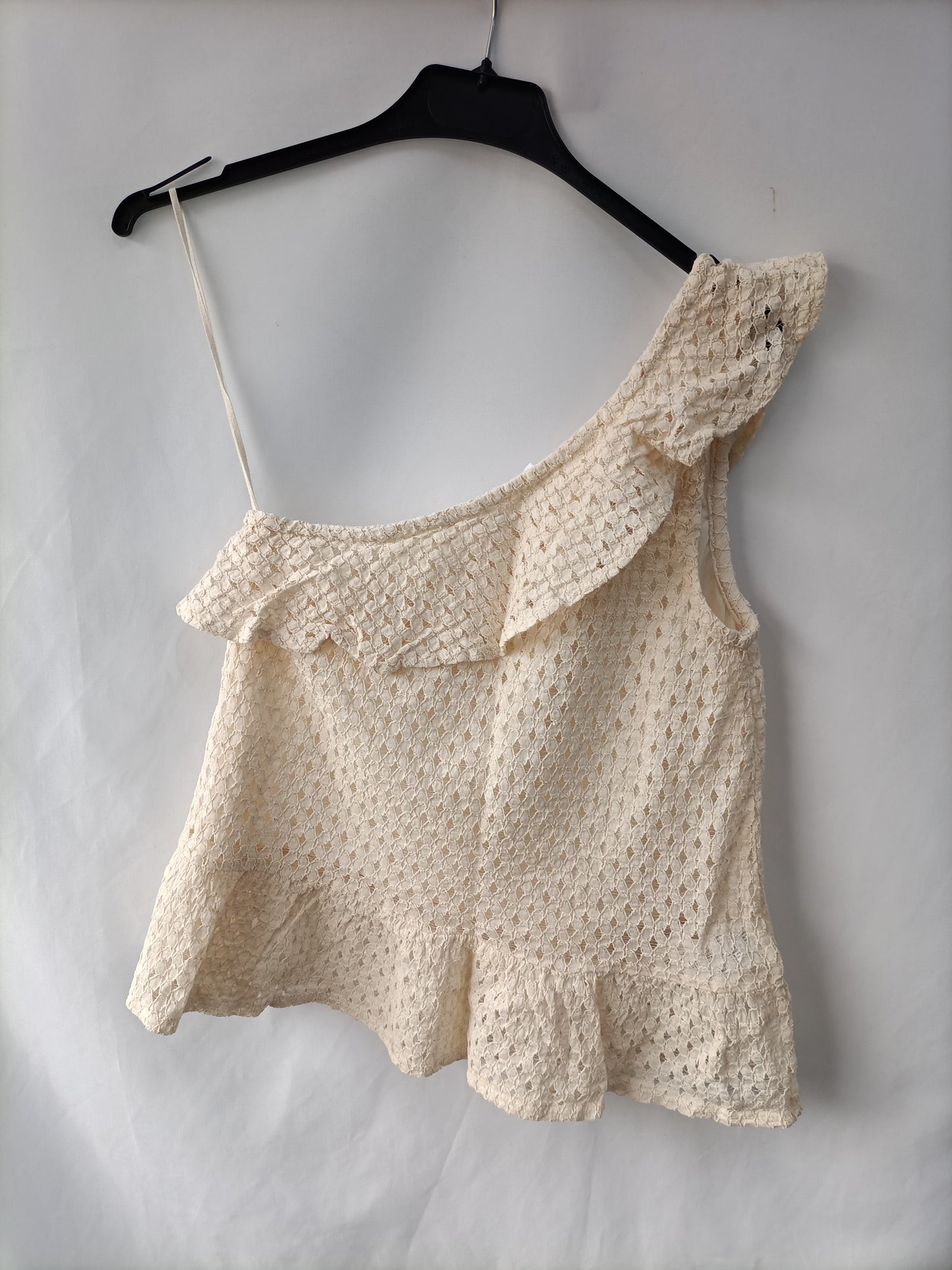 MANGO. Top Beige encajes T.m