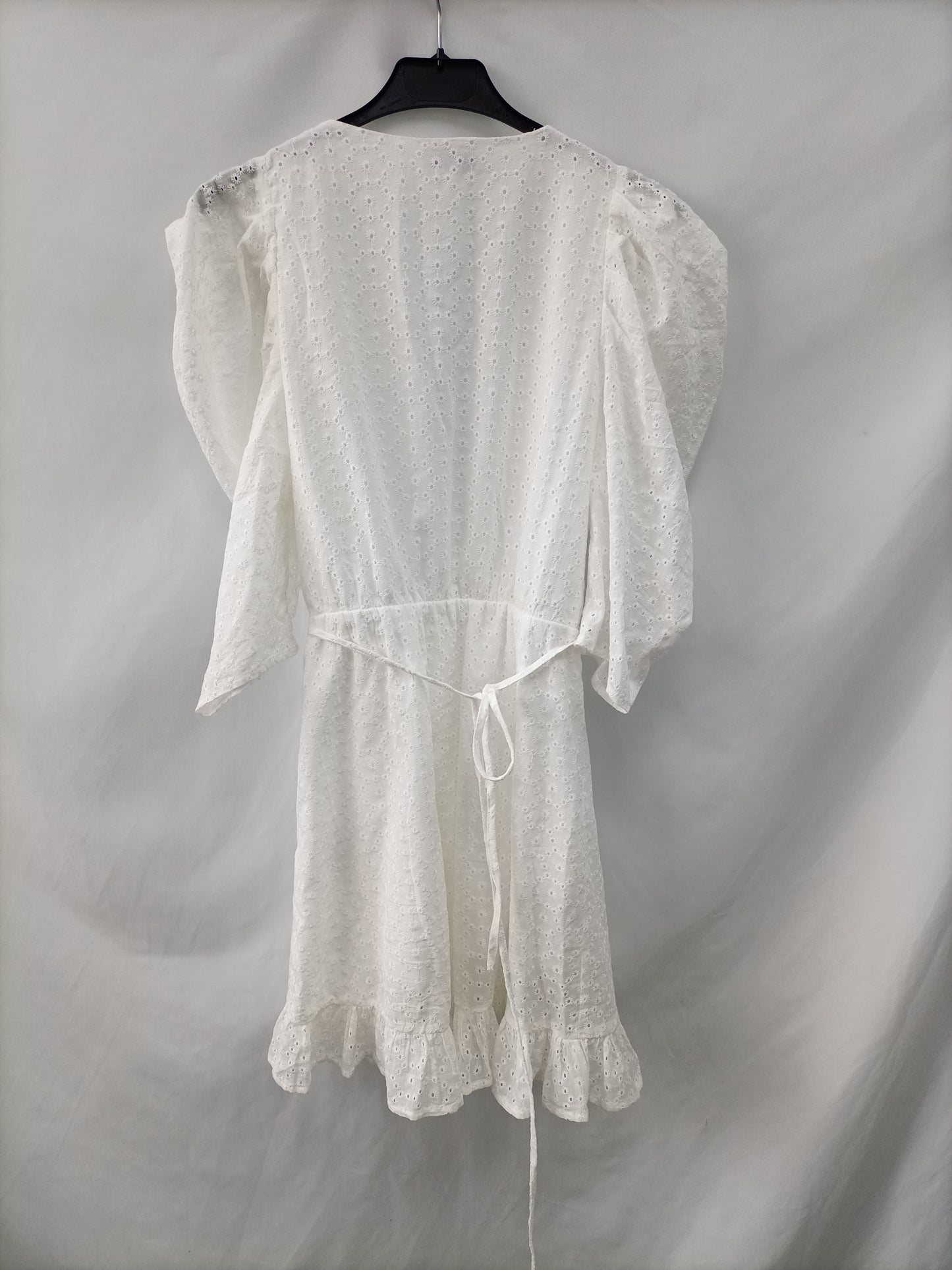 LOAVIES. Vestido blanco troquelado T.xs