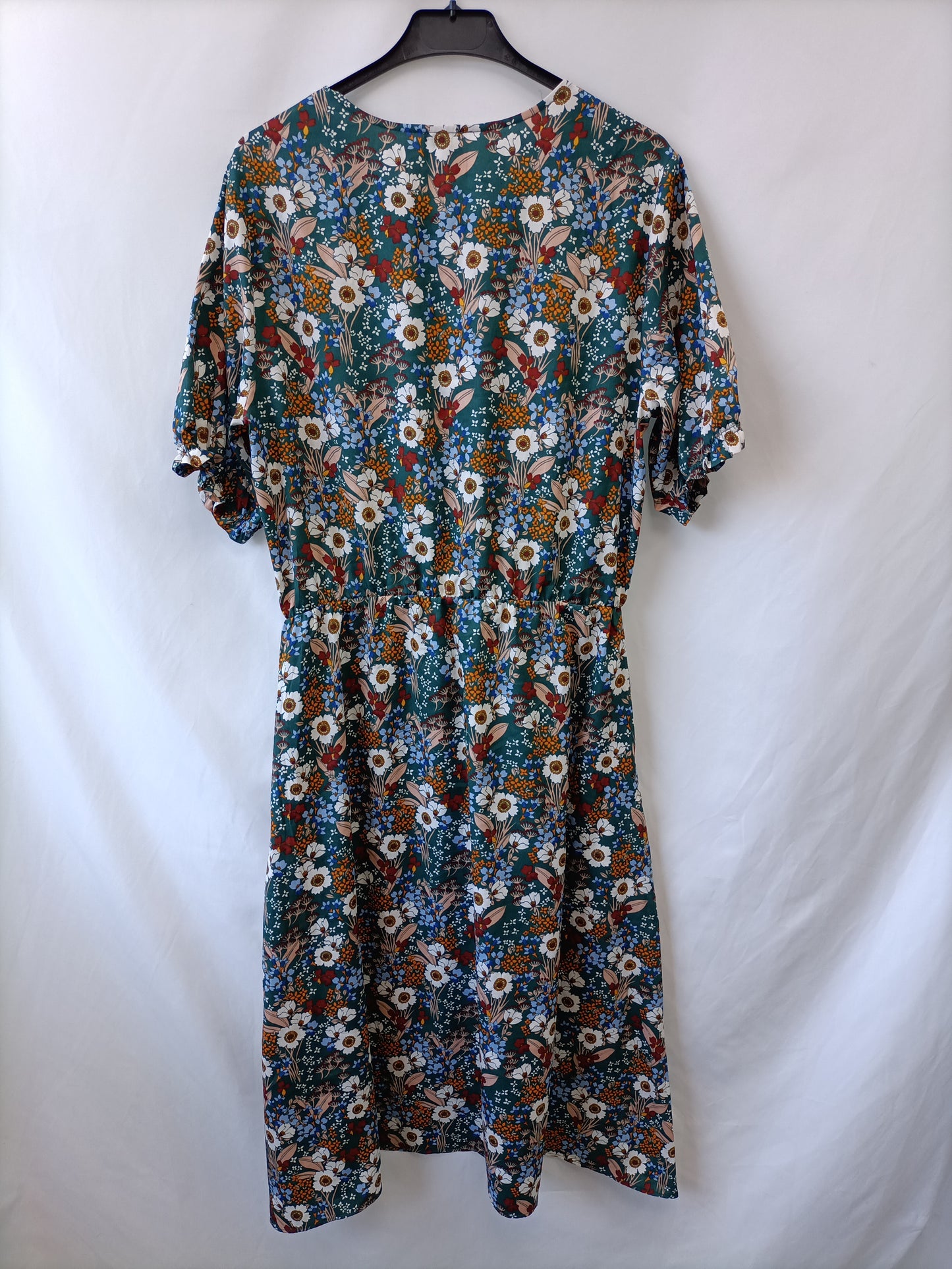 CHAL Y PIMIENTA. Vestido Verde flores T.l