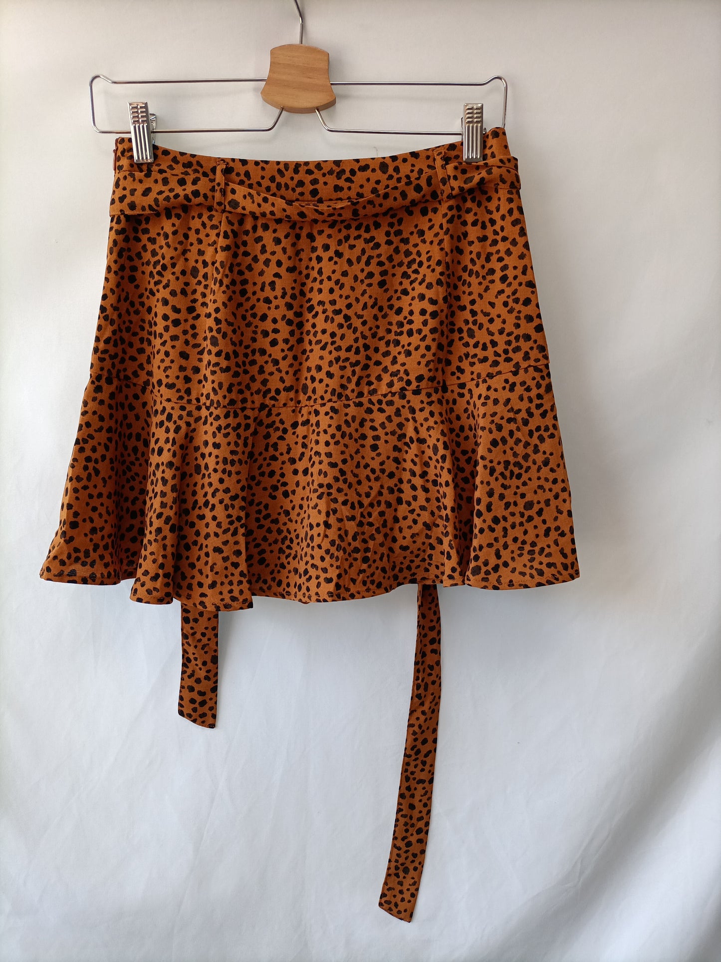 STRADIVARIUS.Animal print pant skirt TM