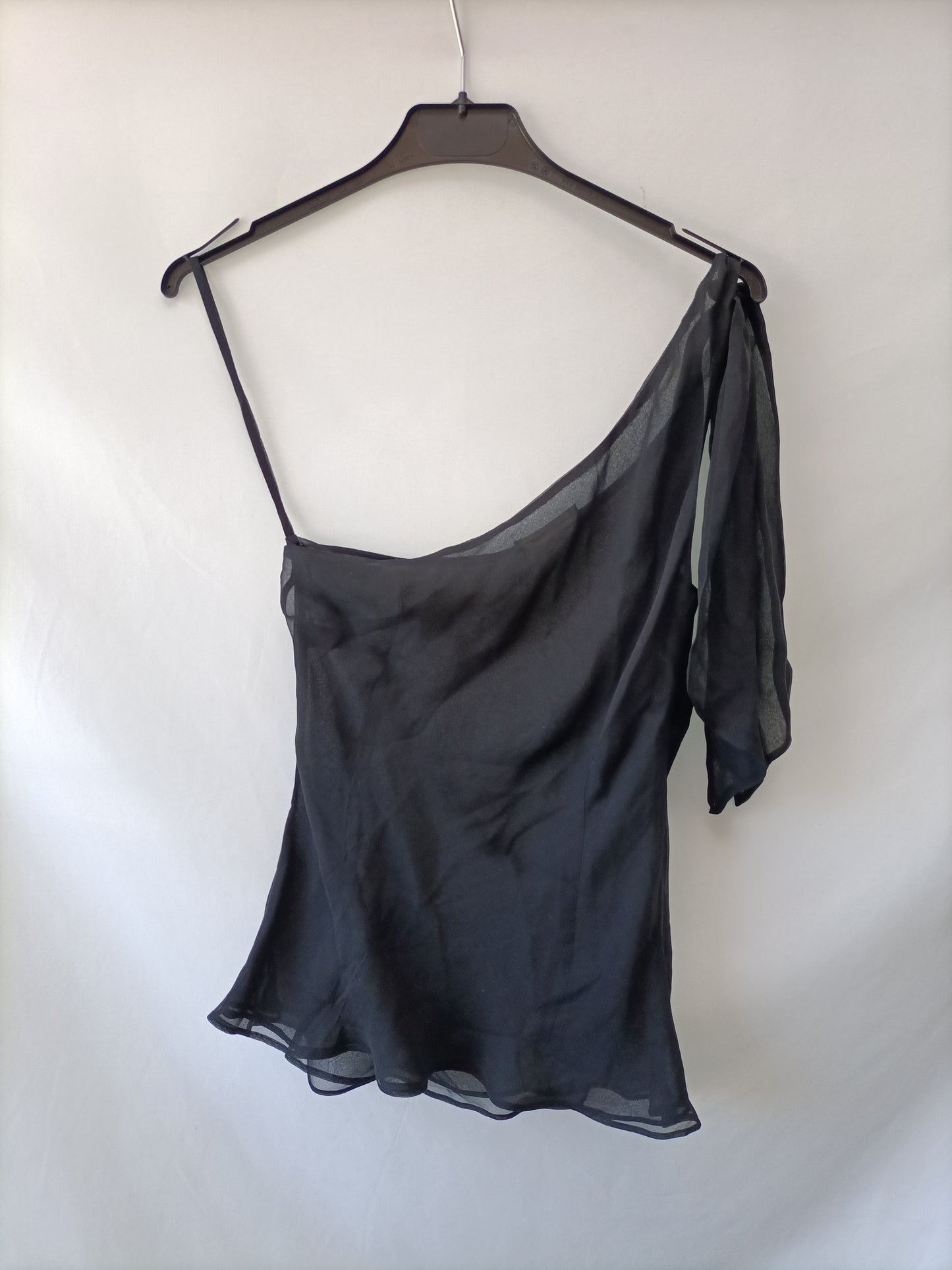 MASSIMO DUTTI.Top hombr lazada T.s