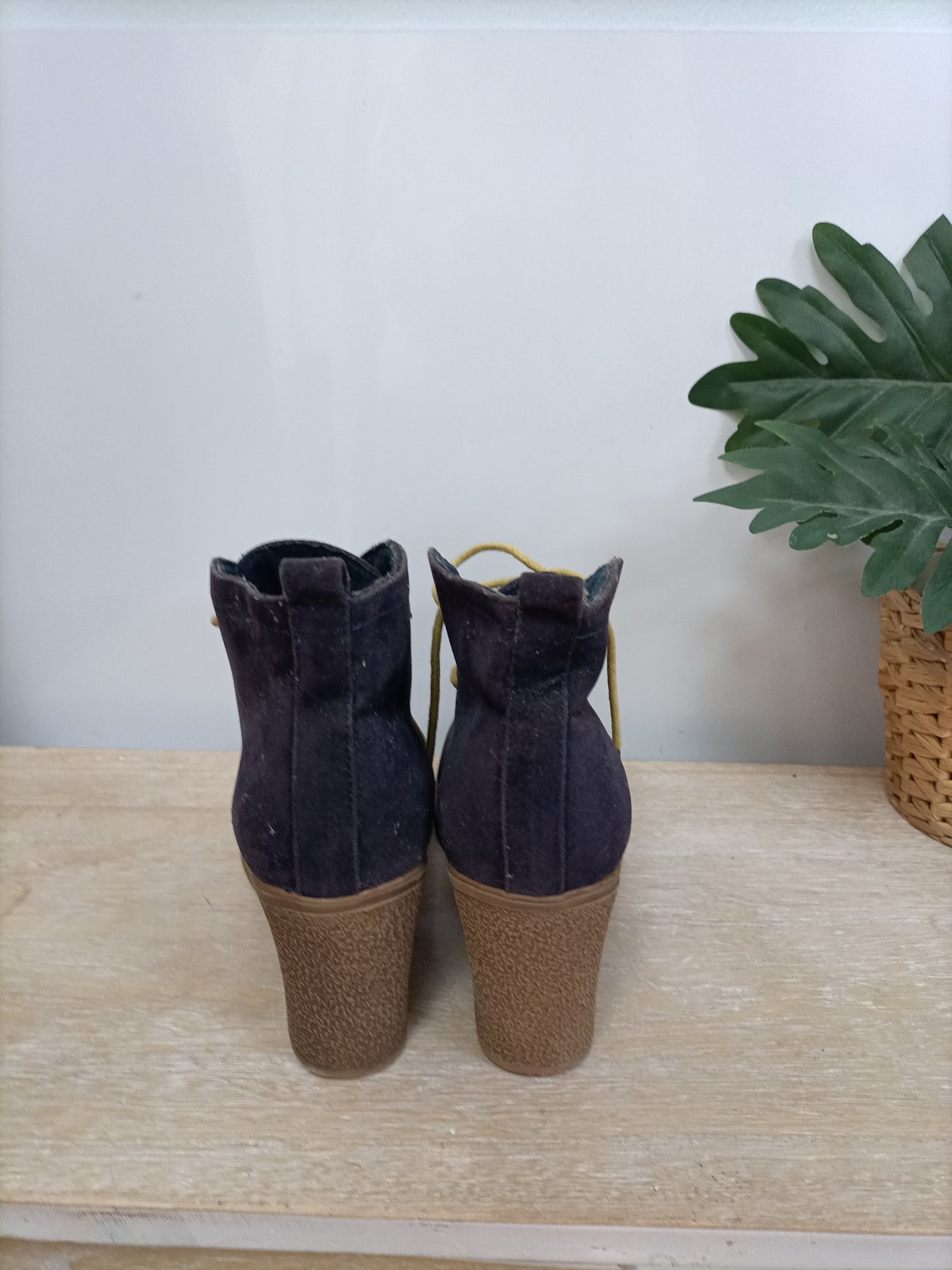 PRIMARK. Botines antelina azul T. 40/41