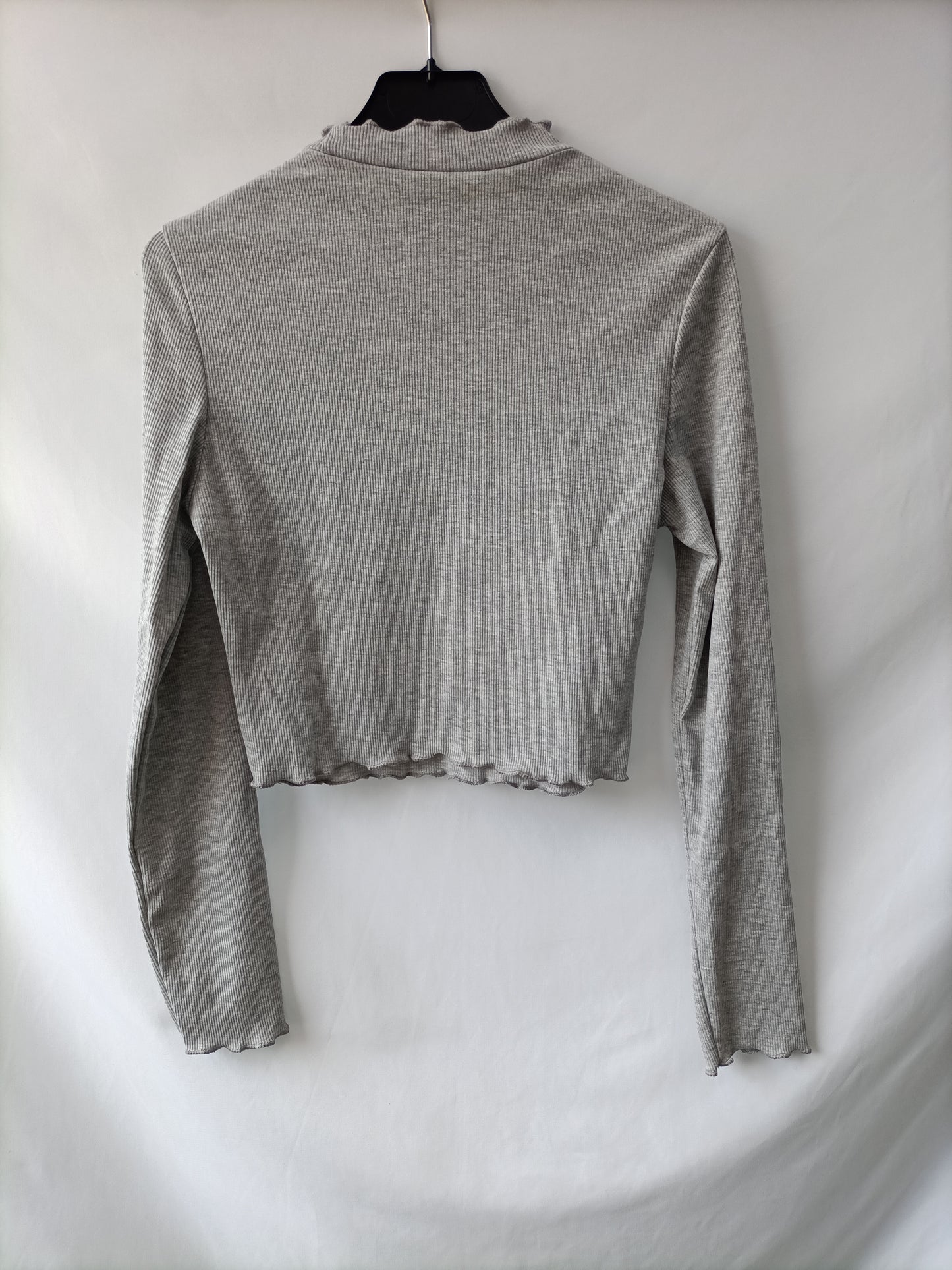 SHEIN. Top punto gris T.m