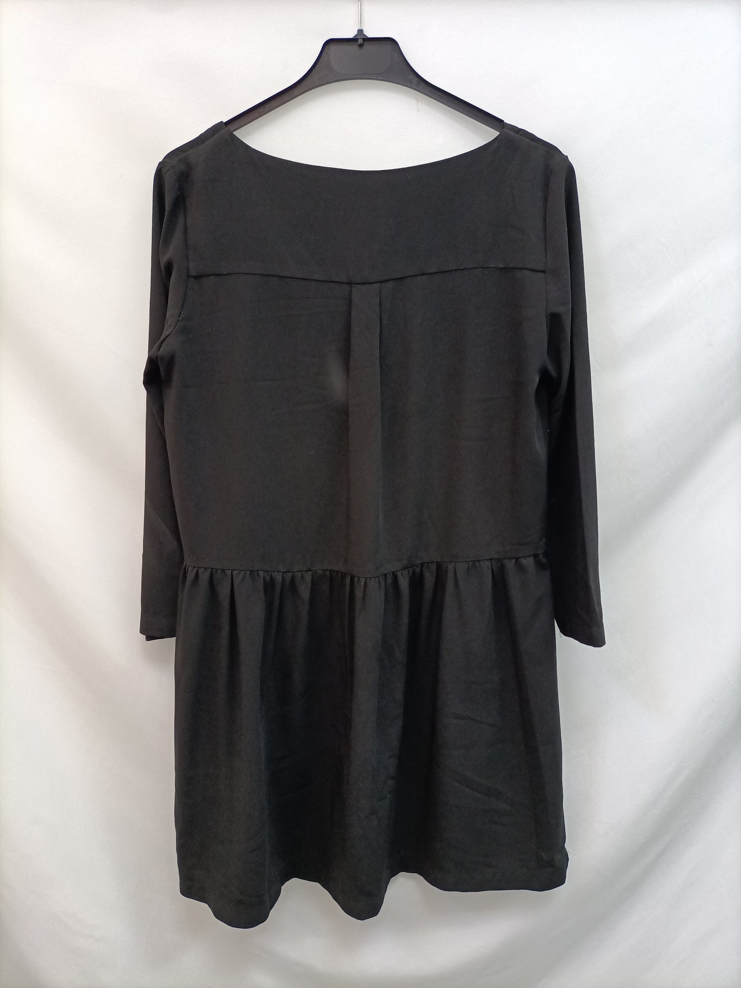 MANGO. Vestido negro Fluido T.xs