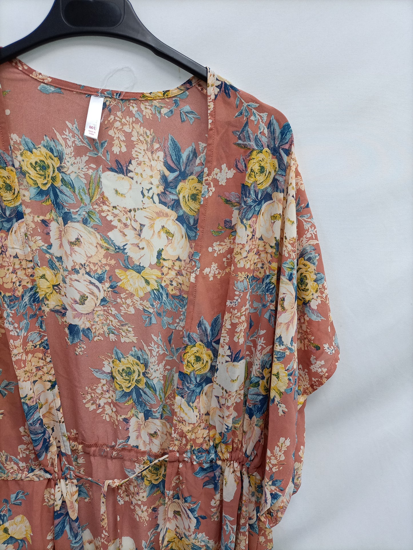 OTHERS. Pink floral kimono Tm/l