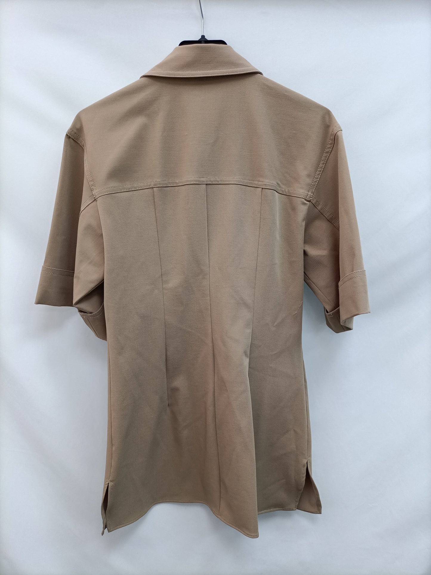 ZARA. Camisa camel Entallada T.xs