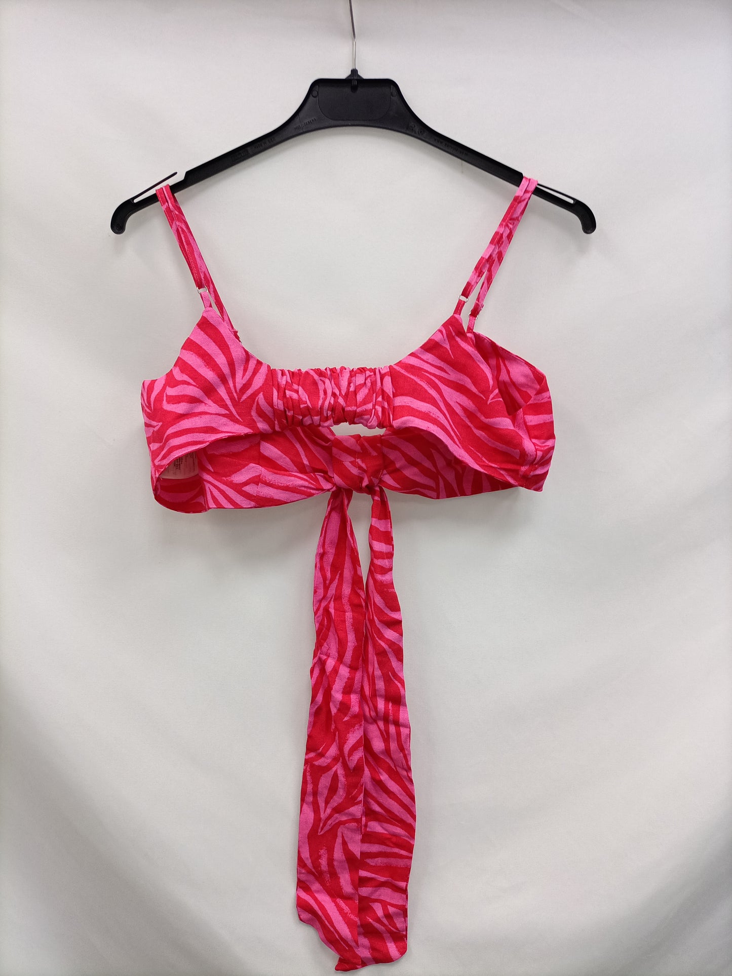 H&M. Pink Crop Top Tm