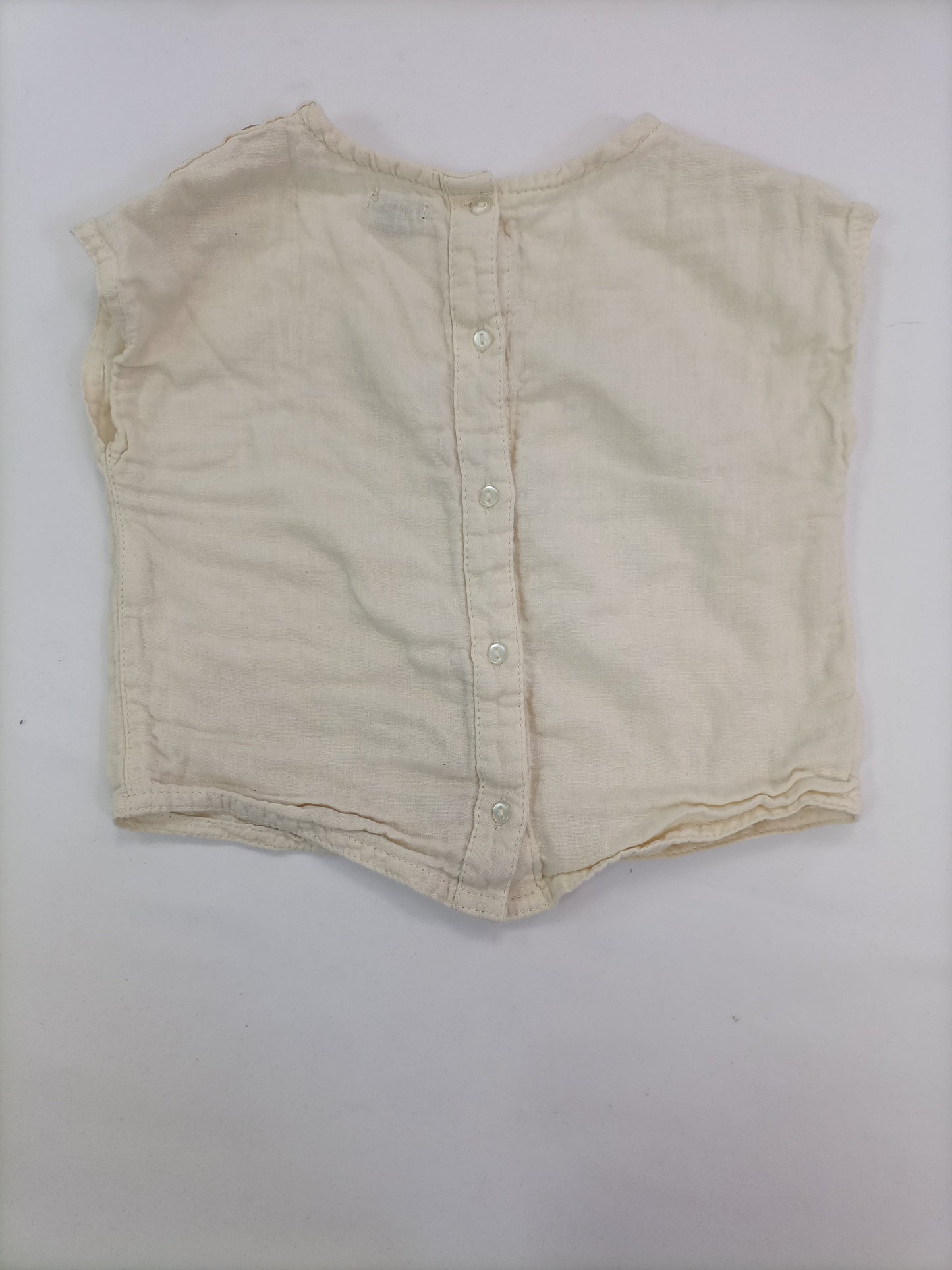 KIABI. Beige button-down blouse, size 18 months