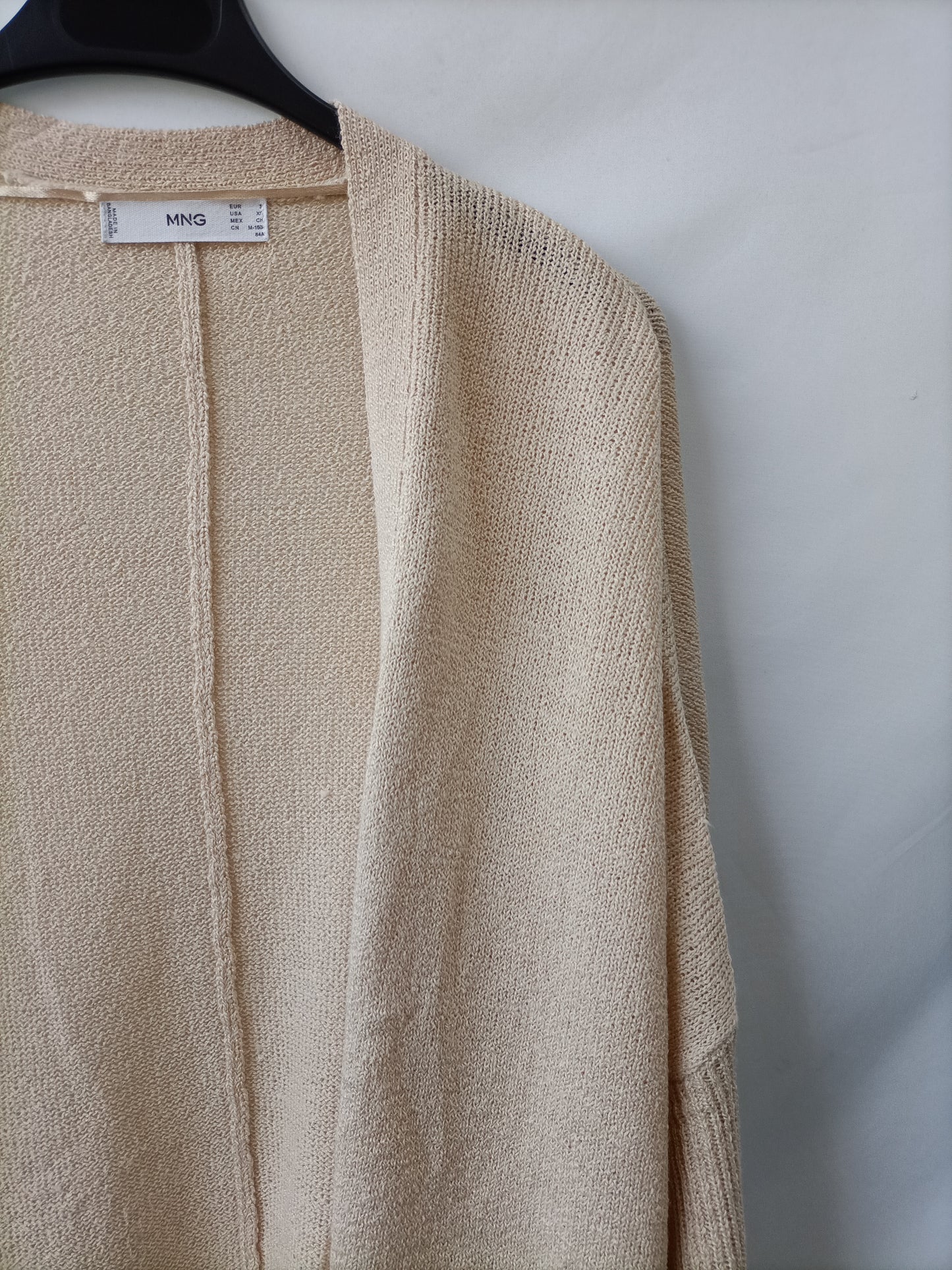 MANGO. Cárdigan beige T.s