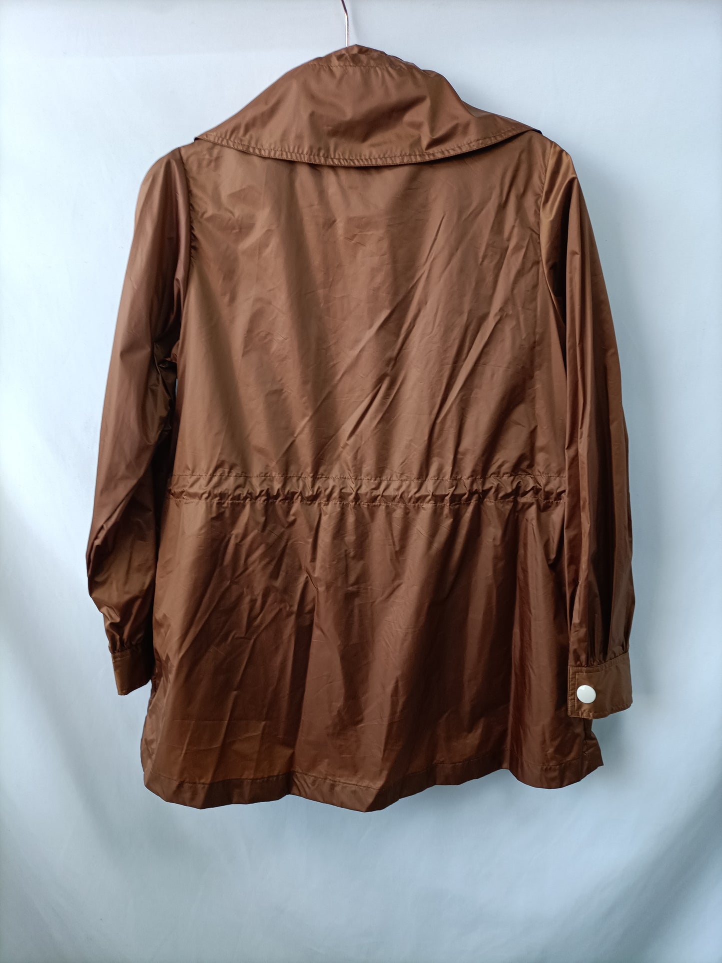 UTERQÜE. Chubasquero talla S