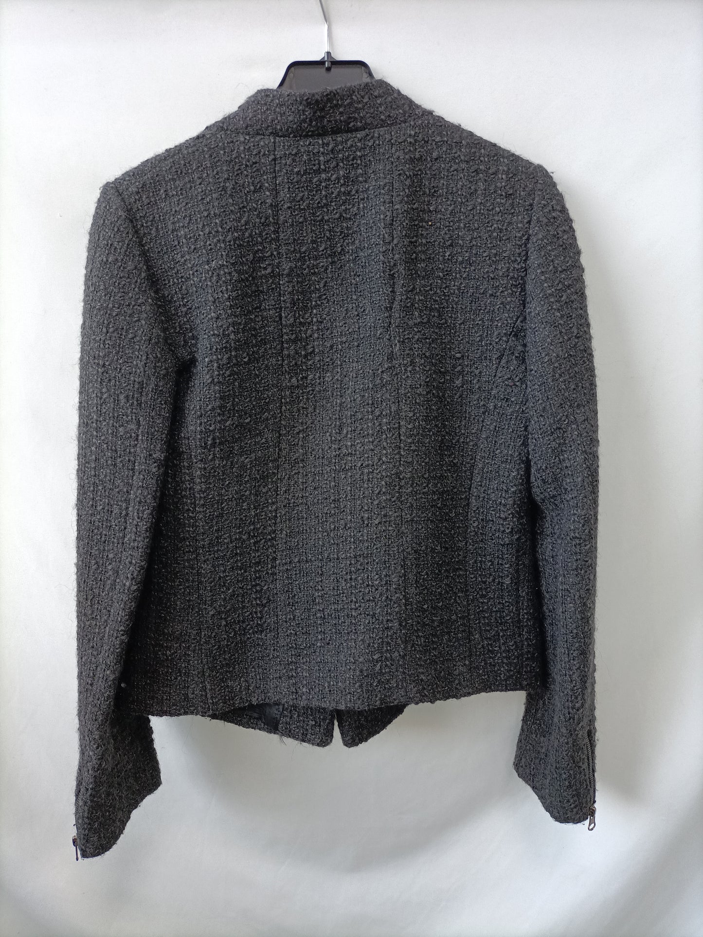 MASSIMO DUTTI. Chaqueta negra jaspeada T.40