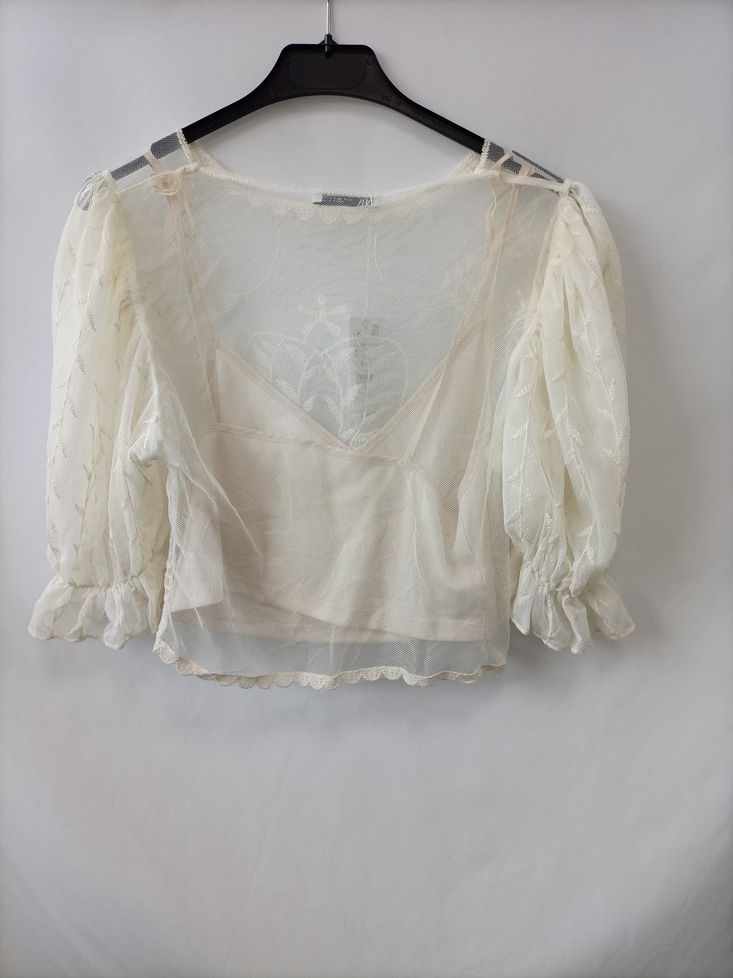 ZARA. Top beige encaje T.xs