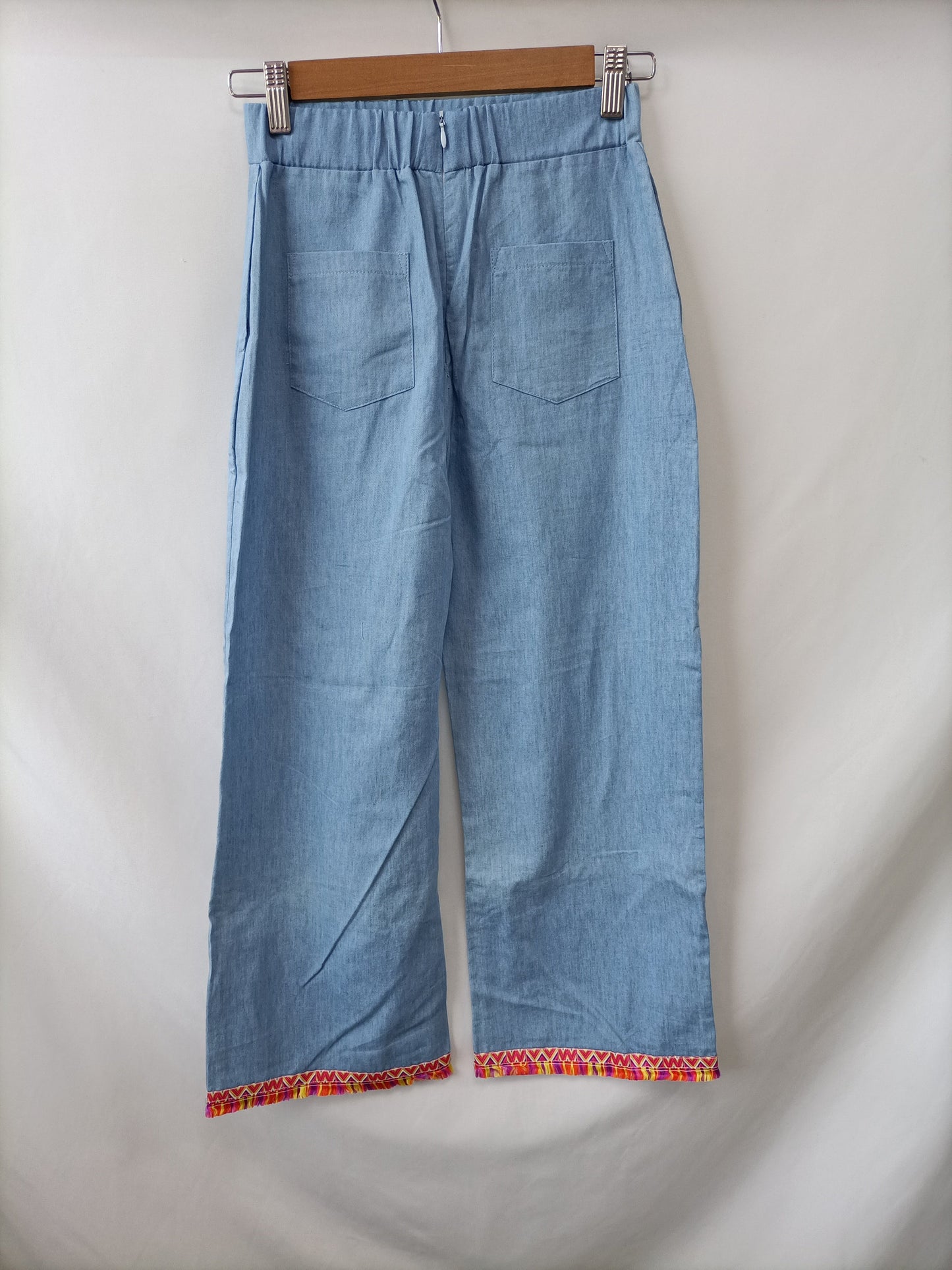 THE ARE. Pantalón fluido flecos T.s