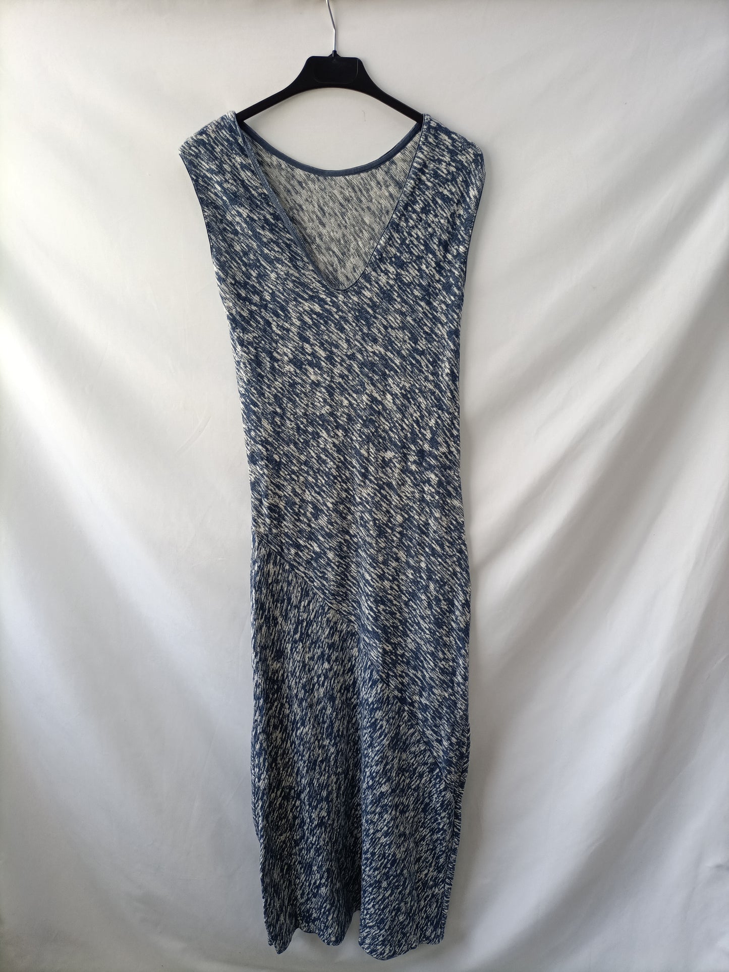 Otras. Vestido midi jaspeado Tu(s)