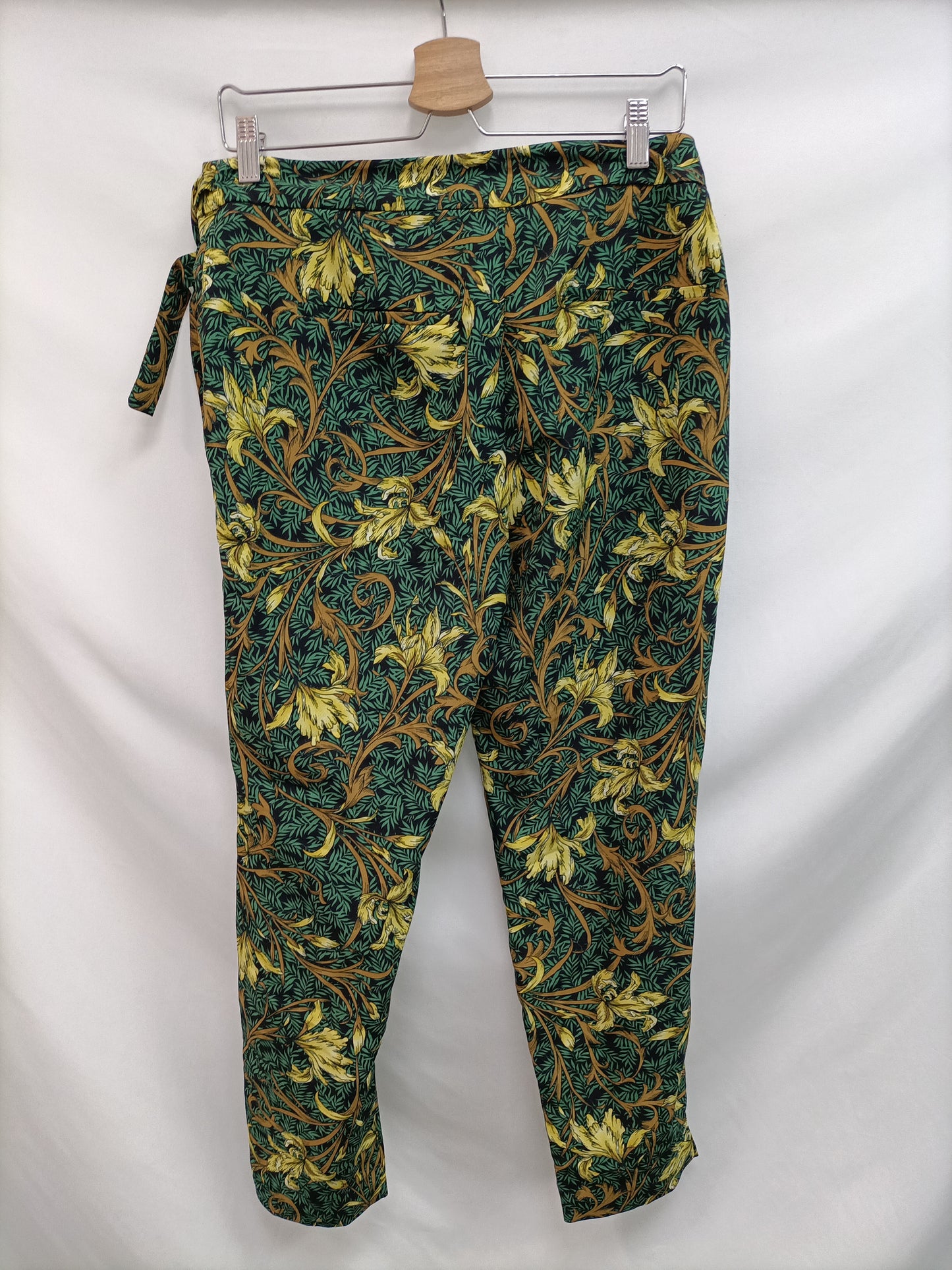 ZARA. Flowing branches Tm trousers