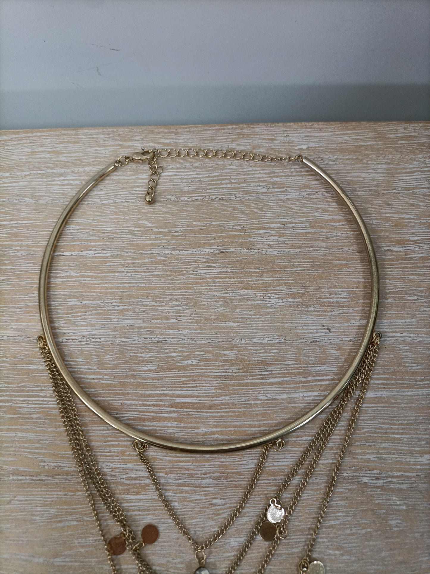 OTHERS. Gold choker