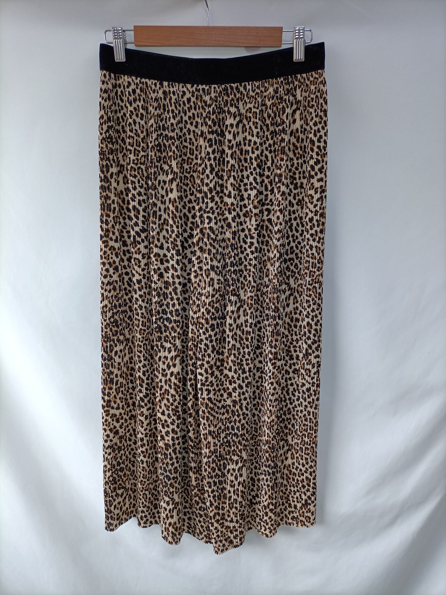 ZARA. Animal print culottes TM