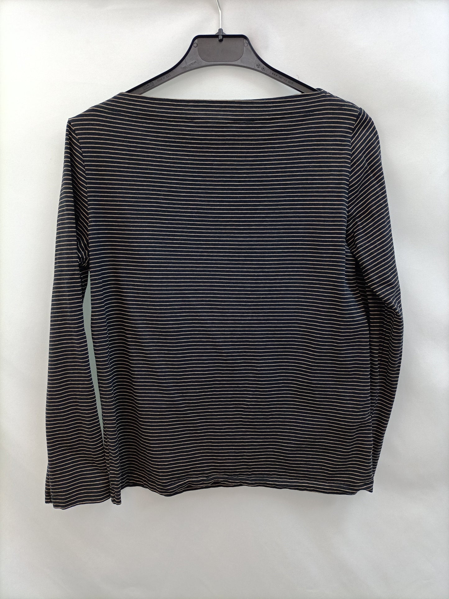 MANGO. Camiseta negra rayas T.l