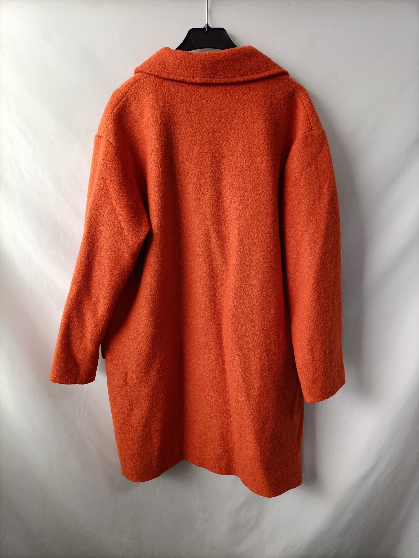 JS. Abrigo de paño naranja T.42