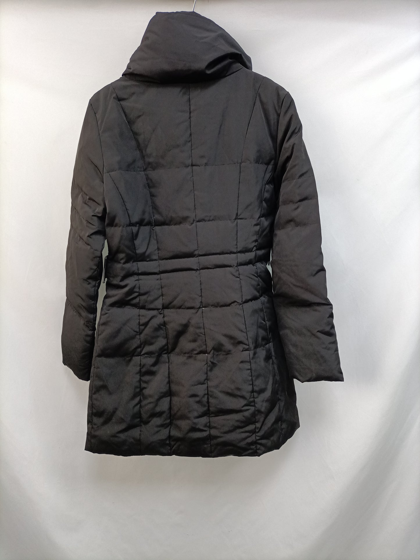 ZARA. Plumas negro T.s (tara)