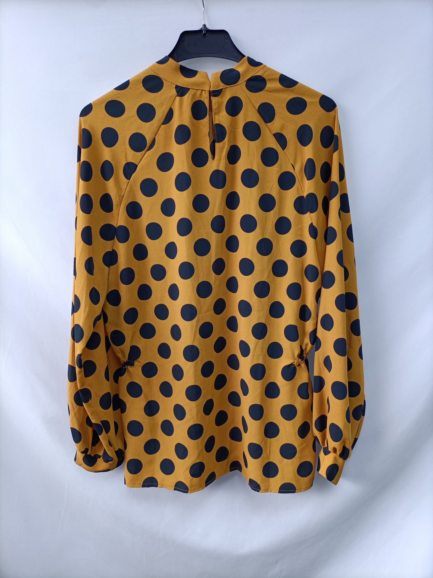 OTRAS. Blusa mostaza Lunares T.u(s/m)