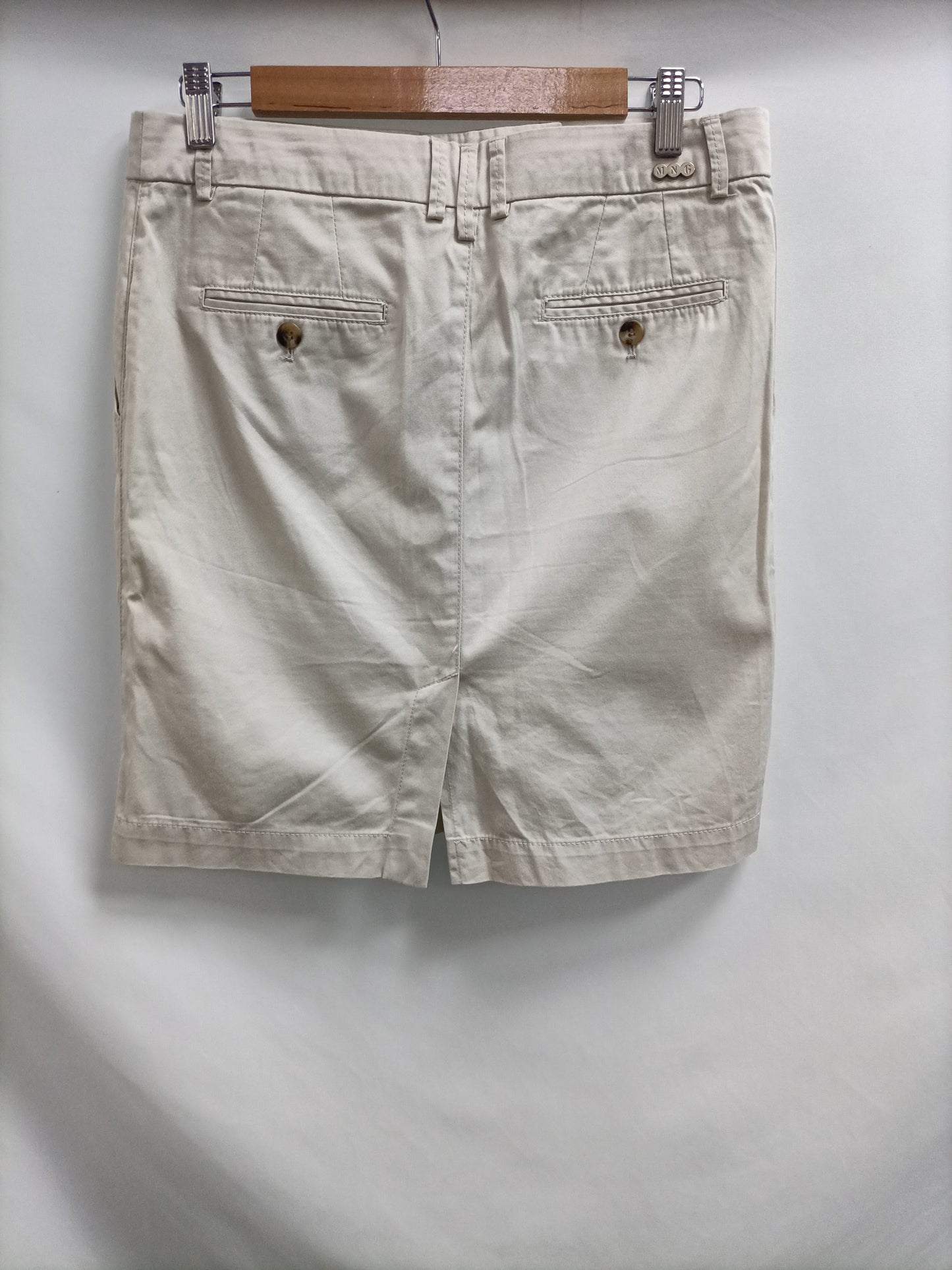 MANGO. Falda básica beige T.38