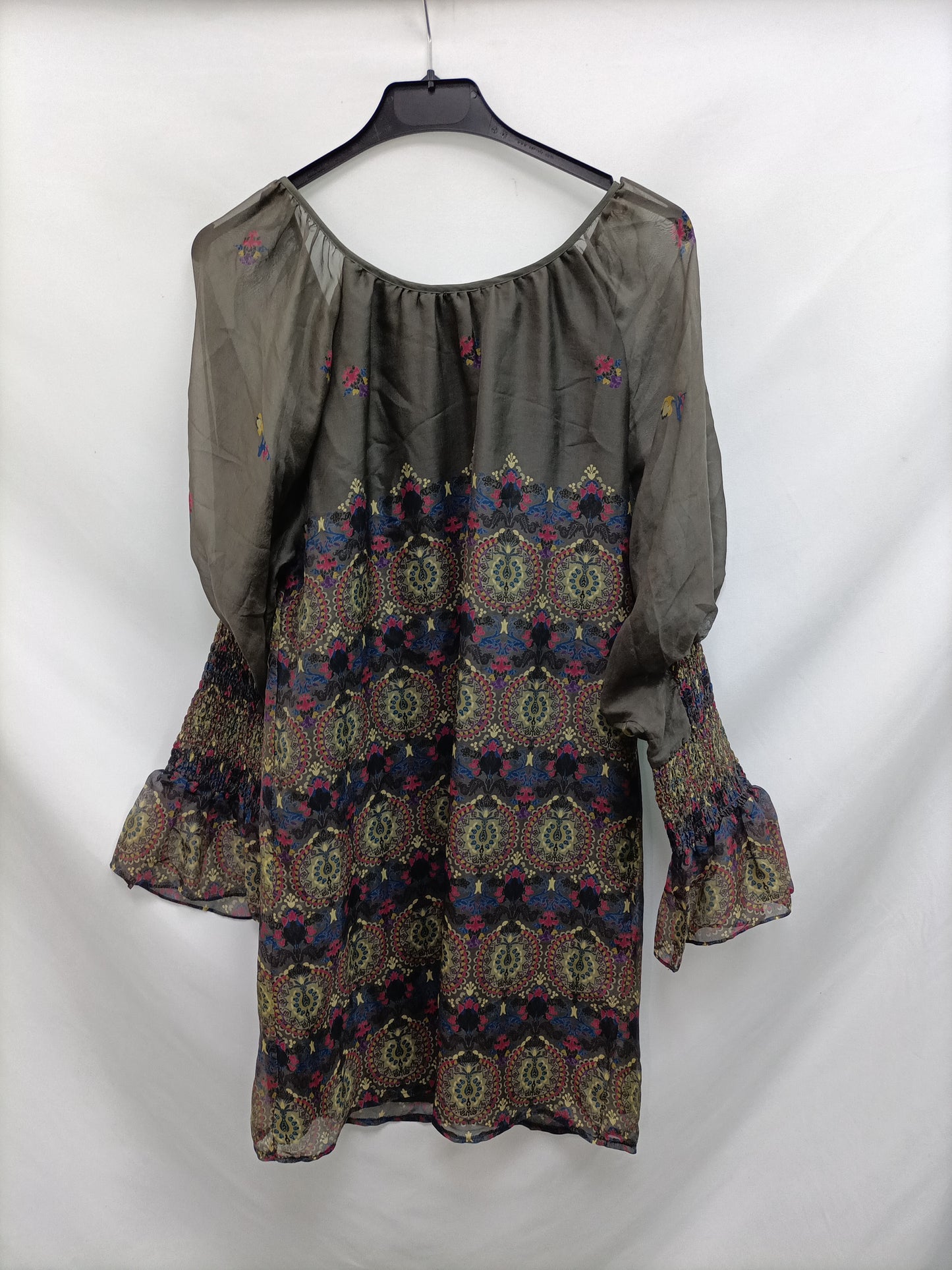 PEPPERCORNS. T.xs printed green dress