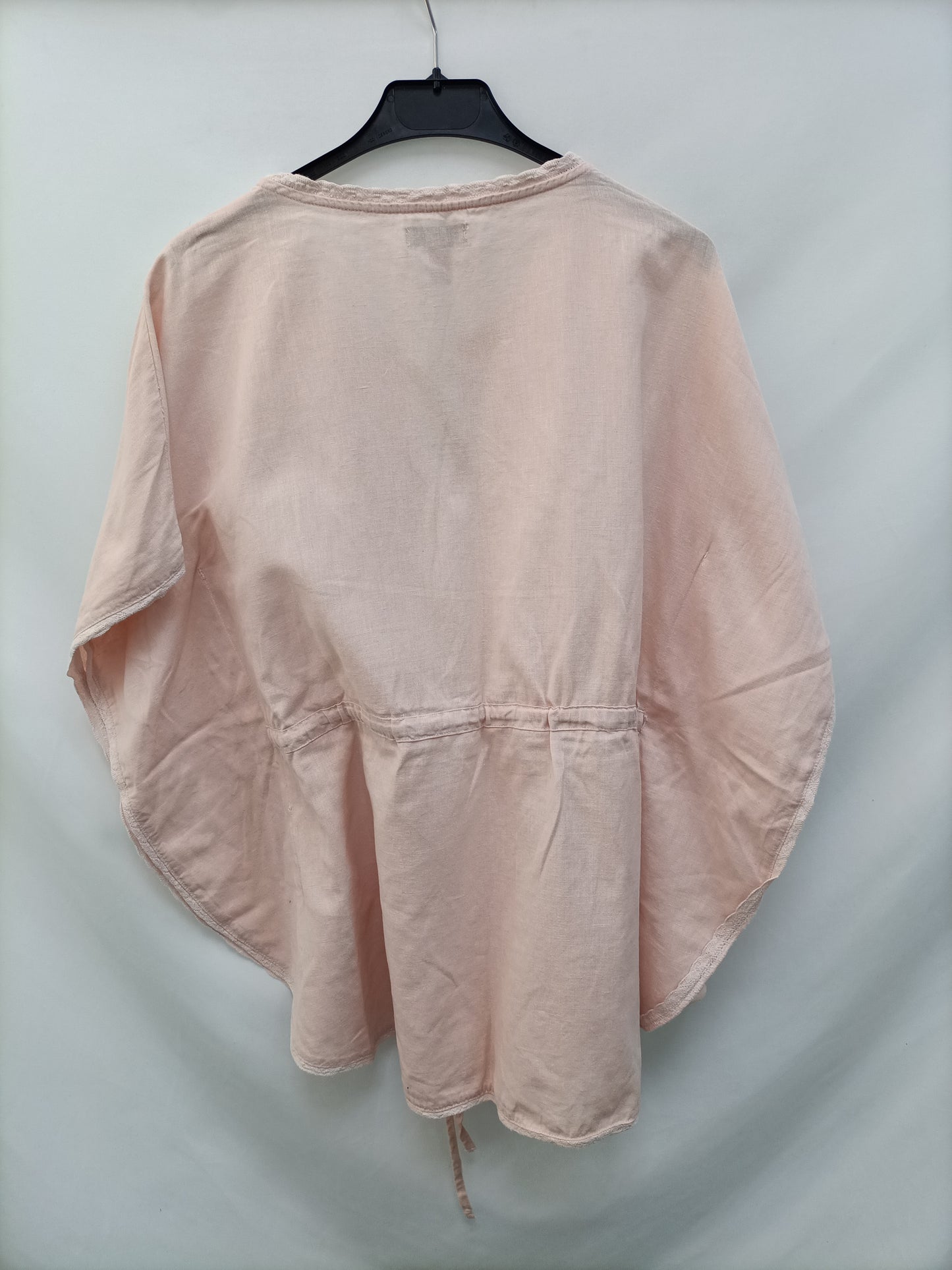 CORTEFIEL. Pink blouse with Ts embroidery
