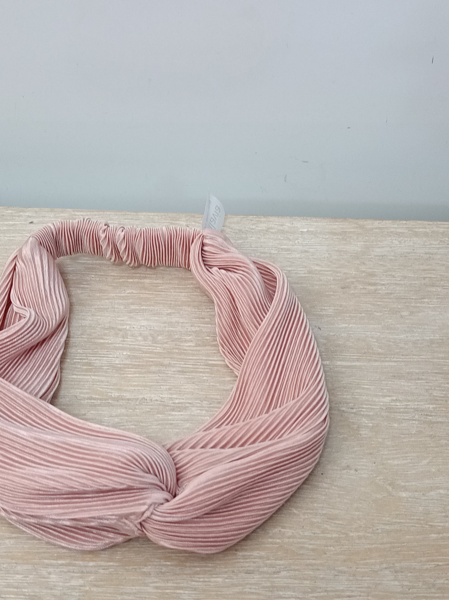 BELLAVIA. Diadema rosa