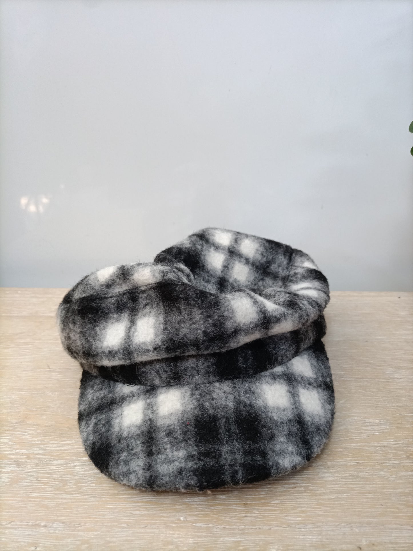 PRIMARK. Gorra paño cuadros