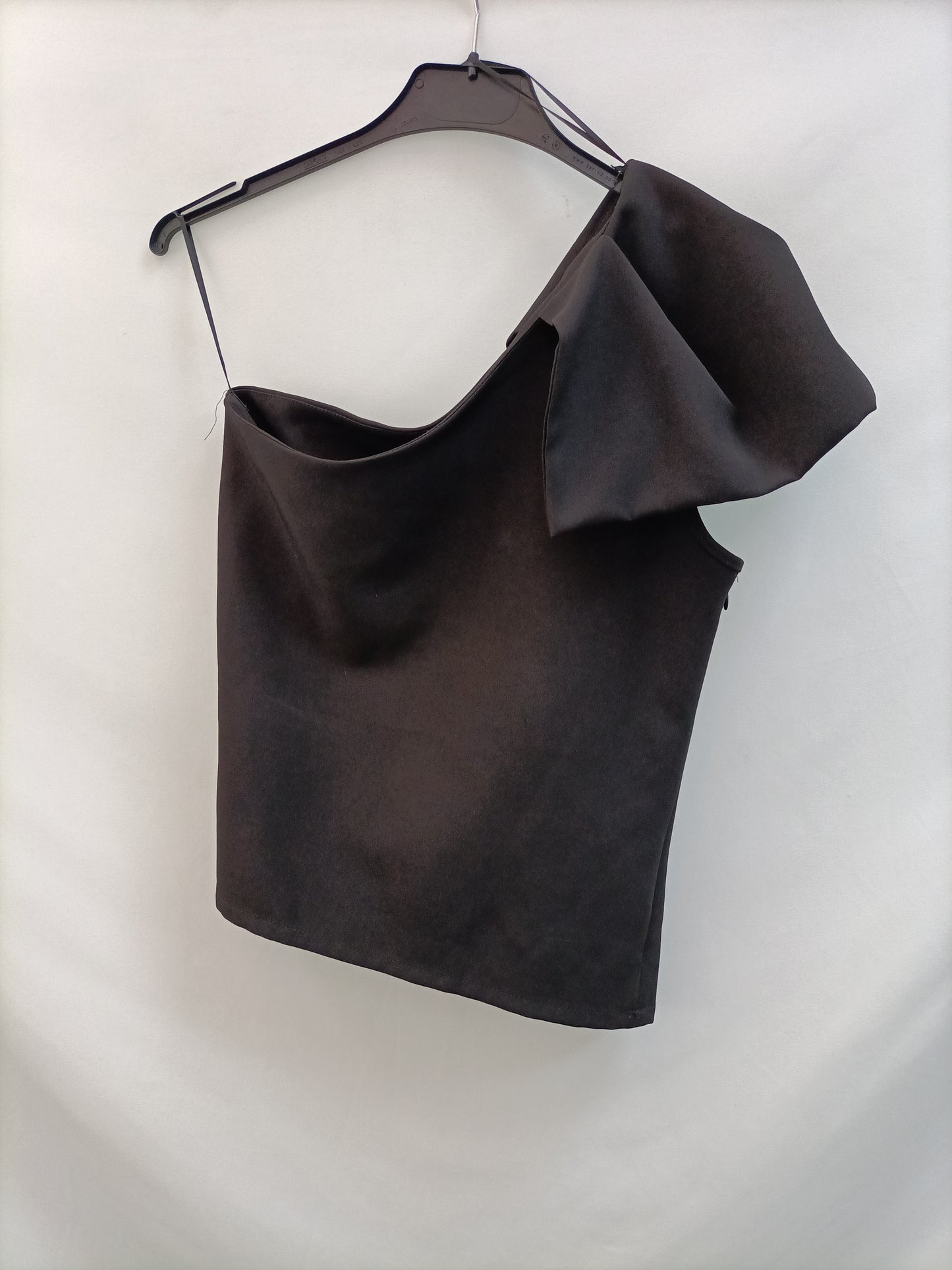 JIRO. Asymmetrical black top Ts
