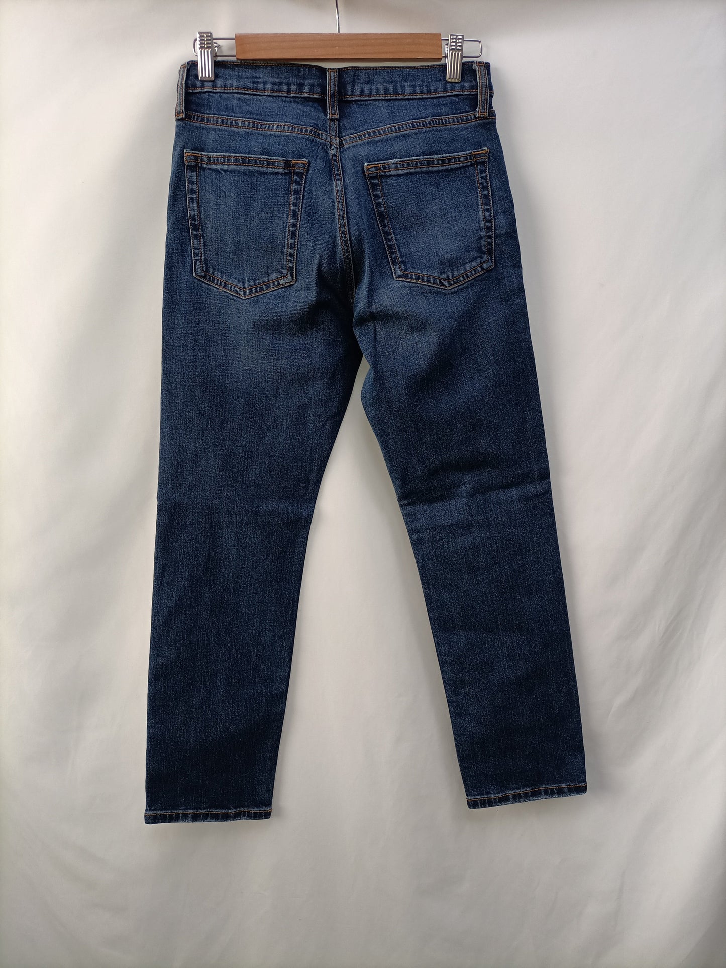 MANGO. Pantalón denim oscuro T.36