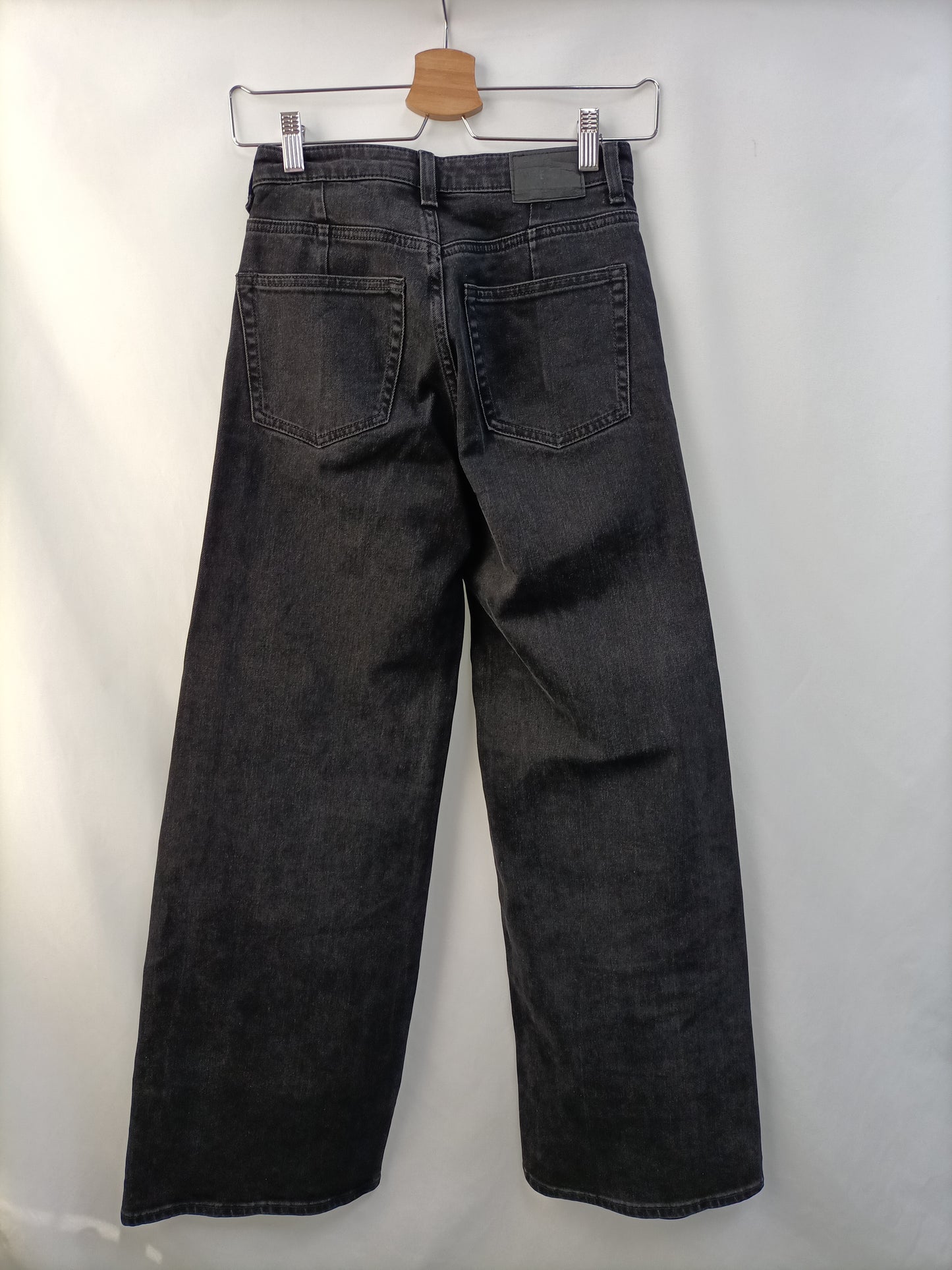 WEEKDAY. Wide-leg black denim pants, size 32