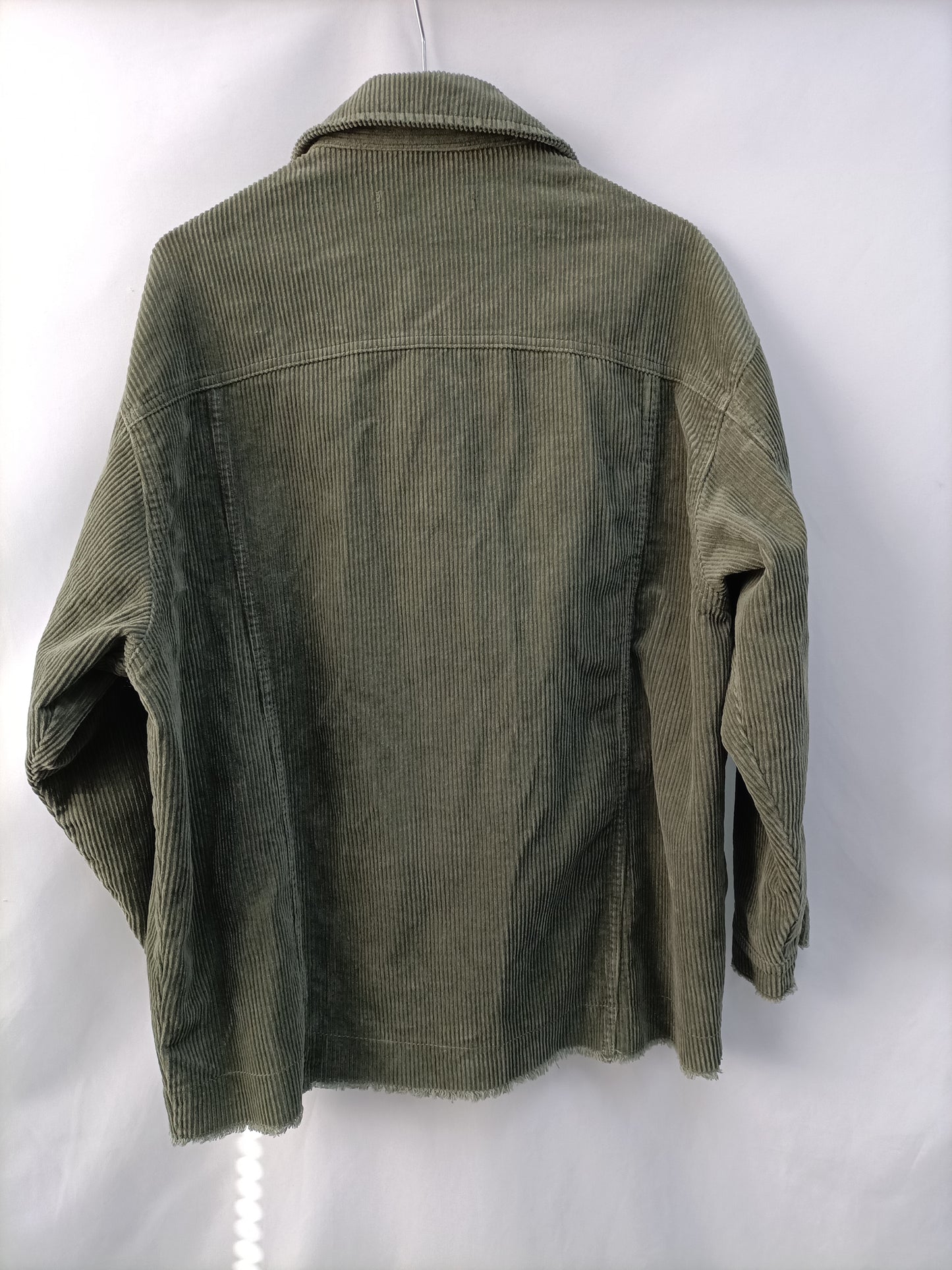 ZARA. Cazadora pana verde T.xs