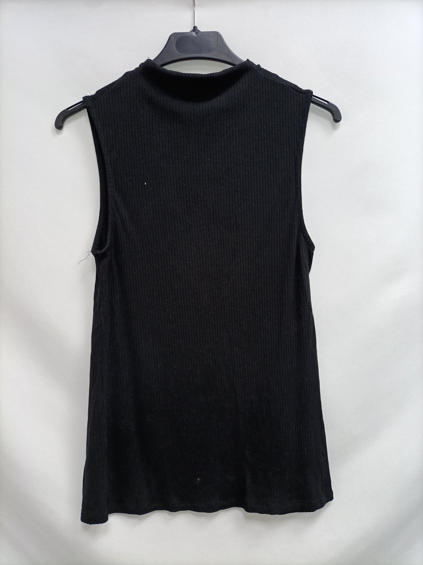 OTHERS. Tu(m) black ribbed top