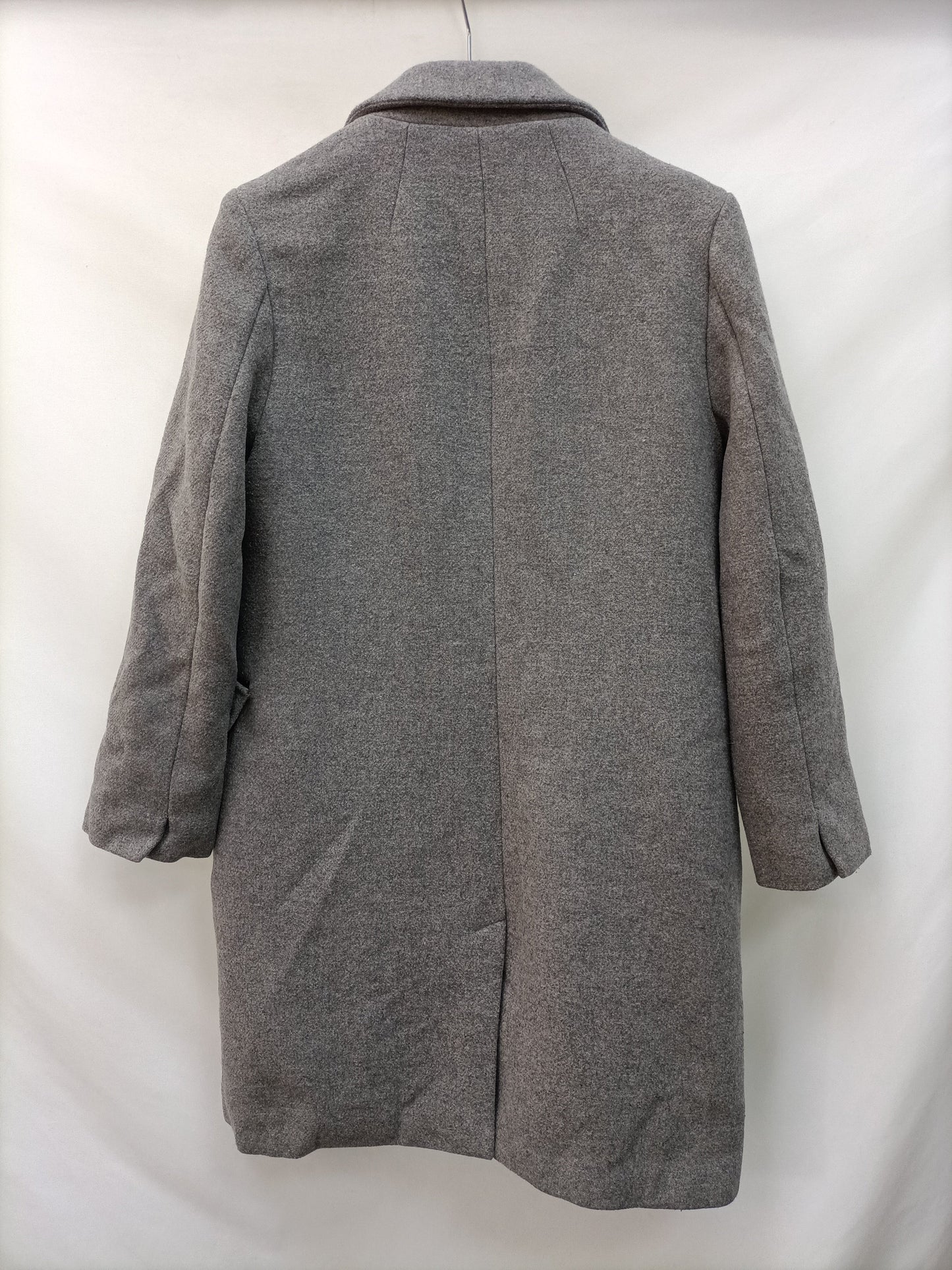 FÓRMULA JOVEN. Abrigo paño gris T.40