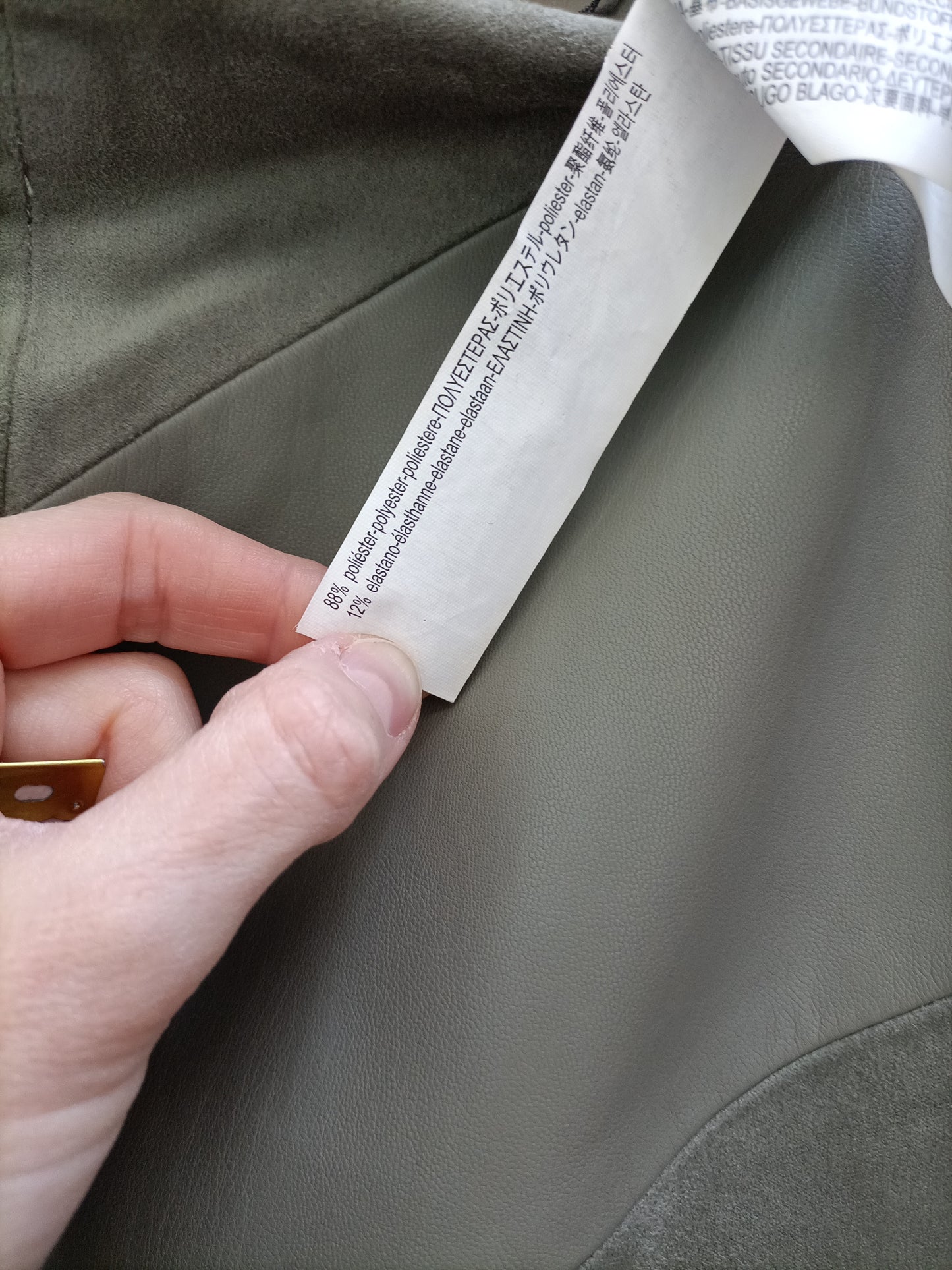 ZARA. Textured green skirt T.xs (tara)