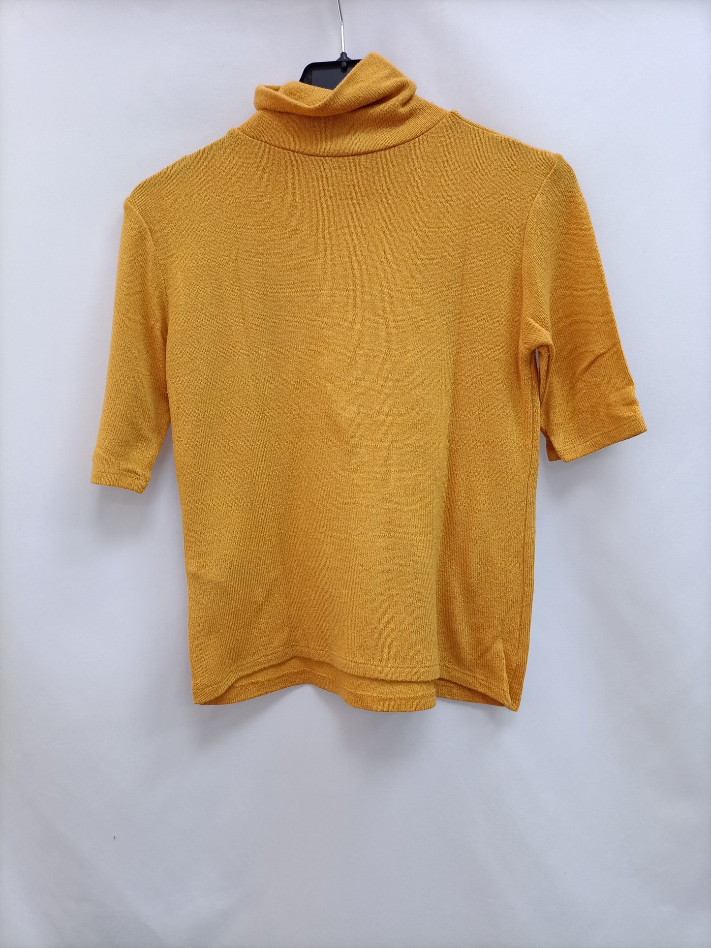 SUBDUED. Top punto mostaza T.m