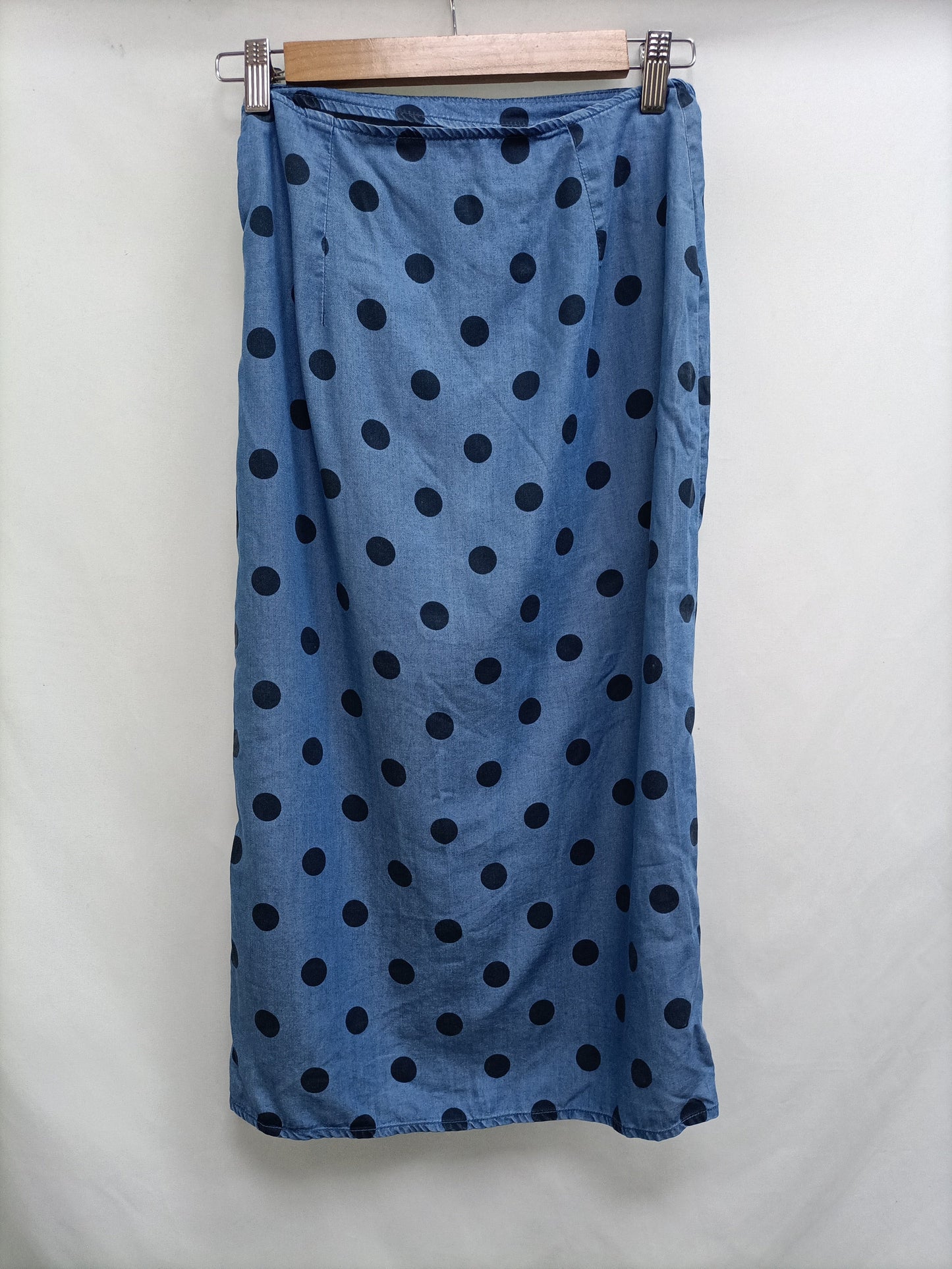 MANGO.Falda midi lunares T.XS