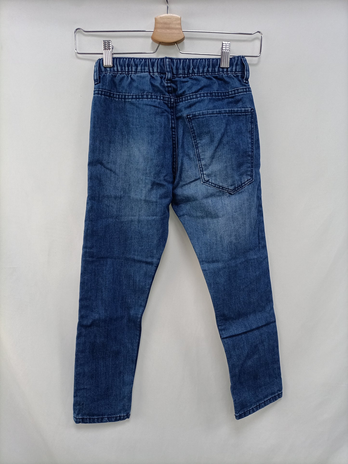 H&M. Jeans size 7-8 years