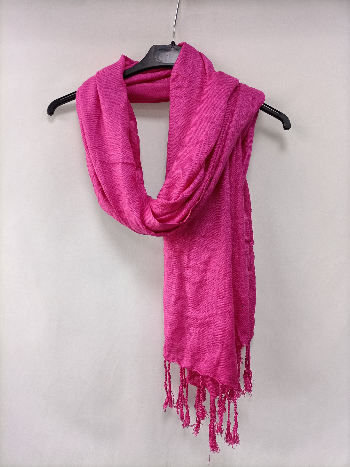 OTRAS.Fular rosa (tara)