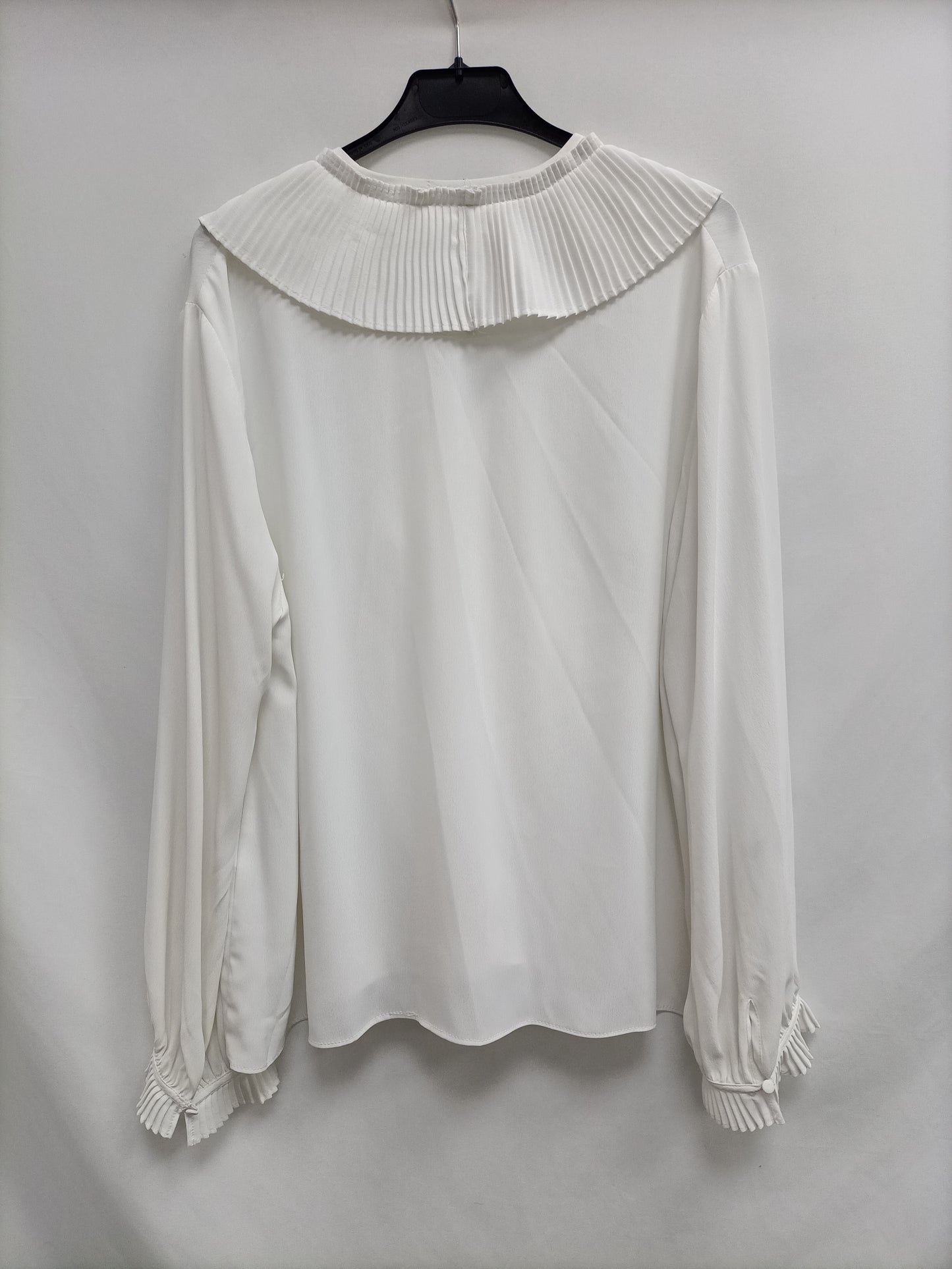 MERLETTI.White blouse with ruffles S.46