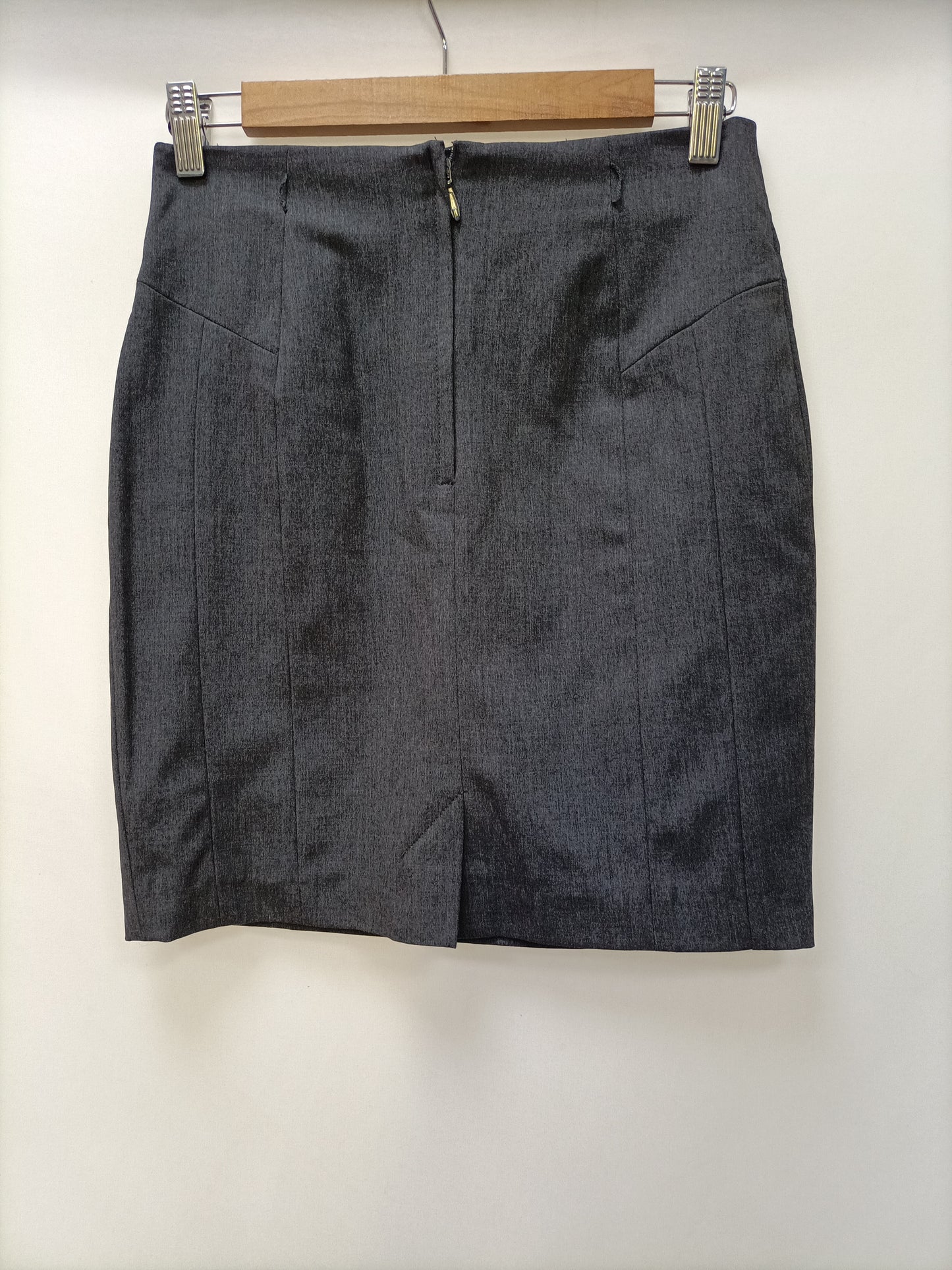 H&M. Falda básica grisT.36