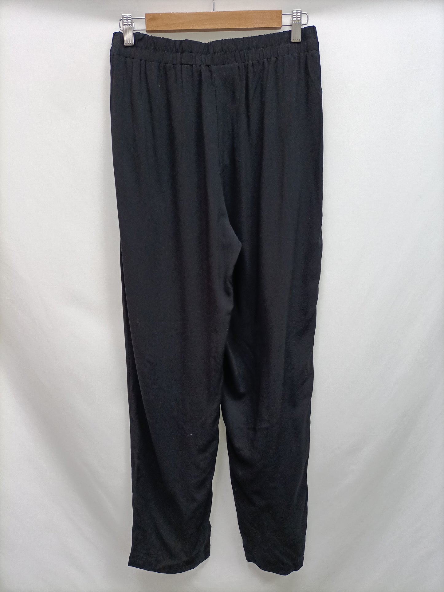 PRIMARK. Black flowy trousers size 40