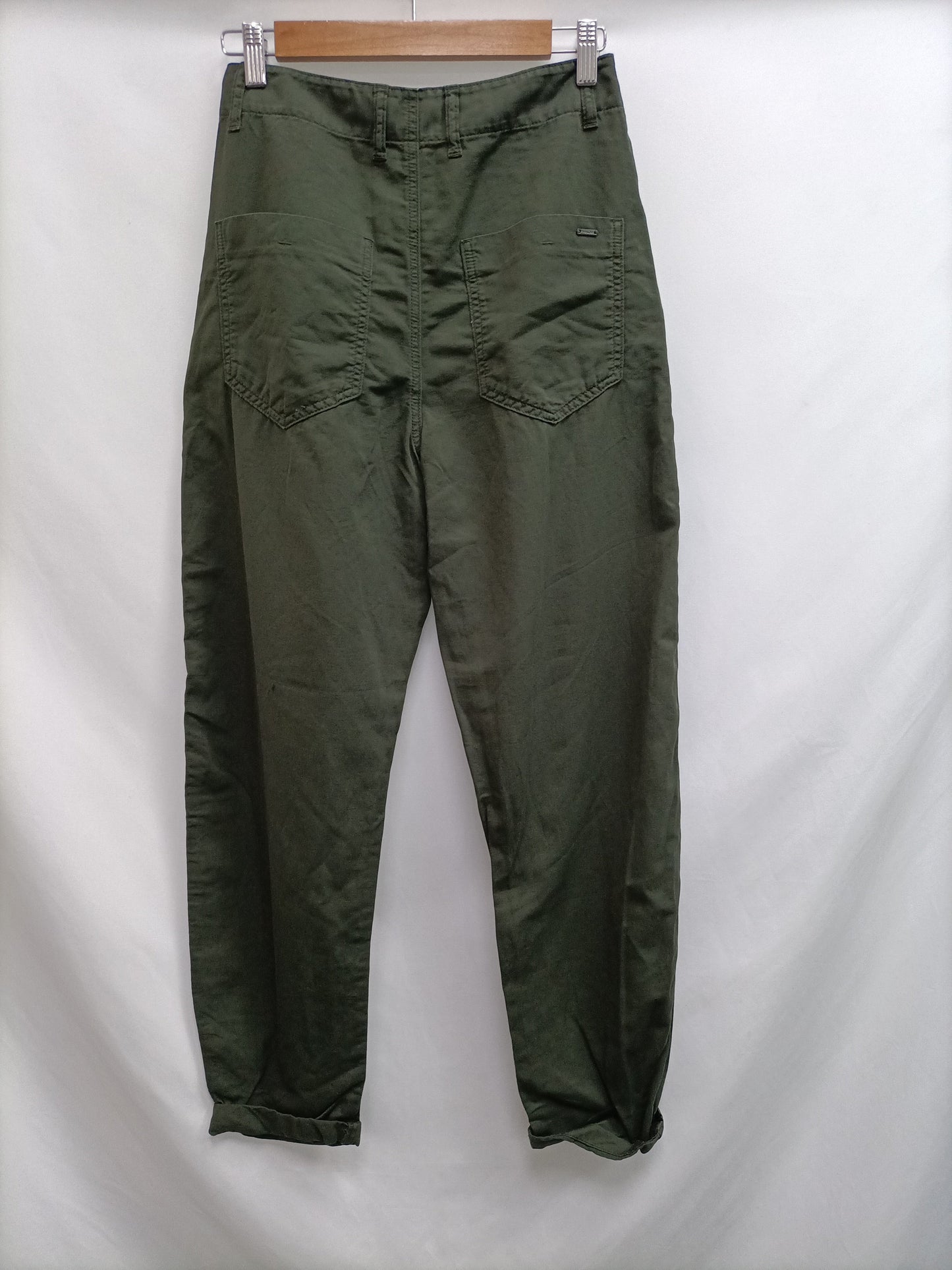 MASSIMO DUTTI. Slouchy pants. Size 36