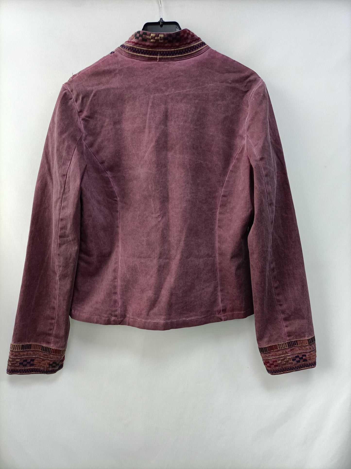 OTRAS. Chaqueta morada bordada T.u(s/m)