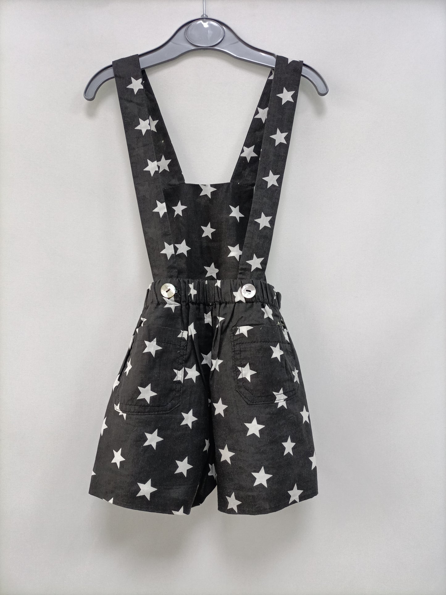 OMINI. Grey star dungarees, size 18 months